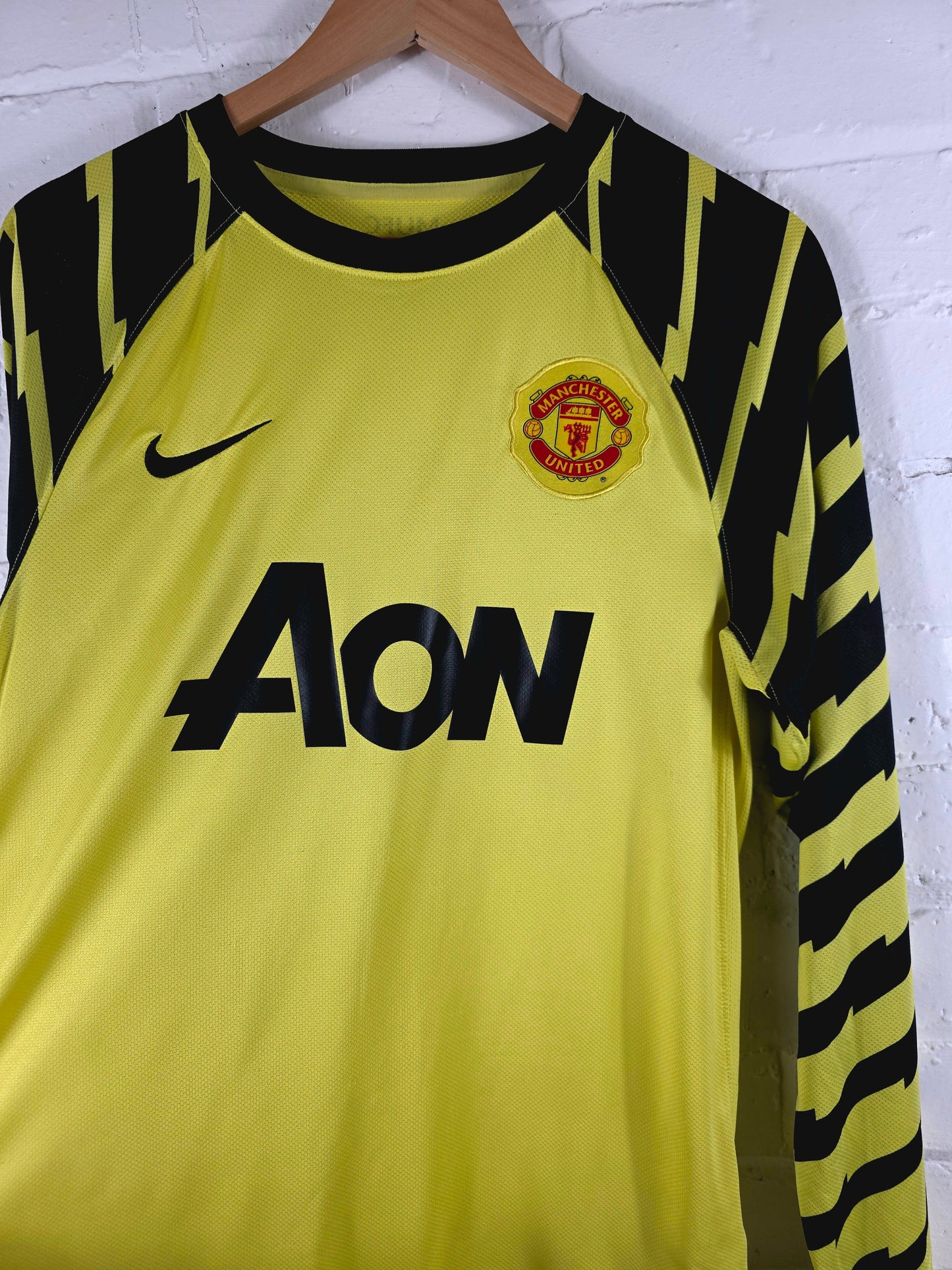 Nike Manchester United 2010/11 Long Sleeve Shirt Medium