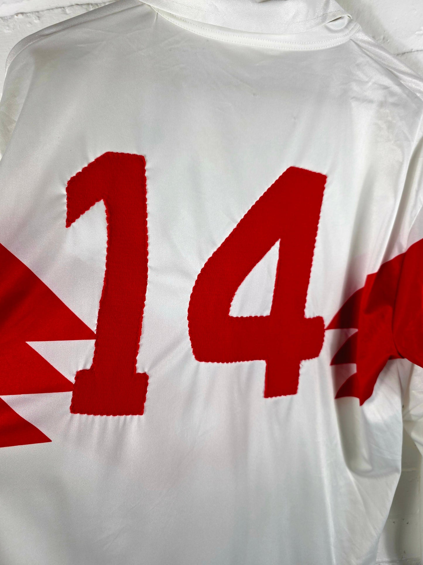 Ennerre Vintage 1990s Long Sleeve Vintage Template Football Shirt Large