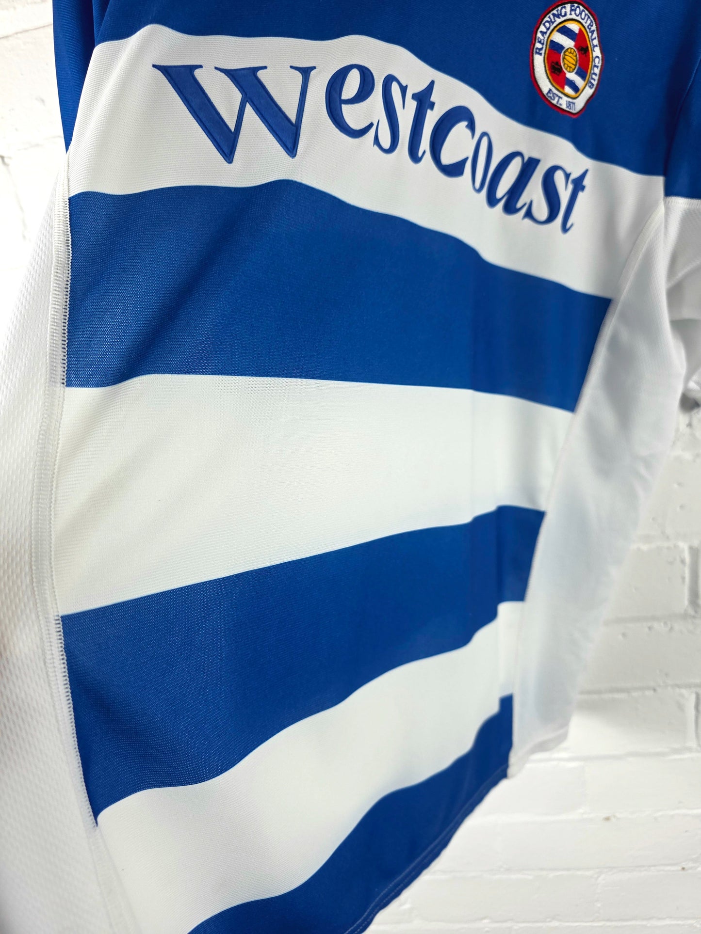 Kit Reading 2001/03 Home Shirt Medium