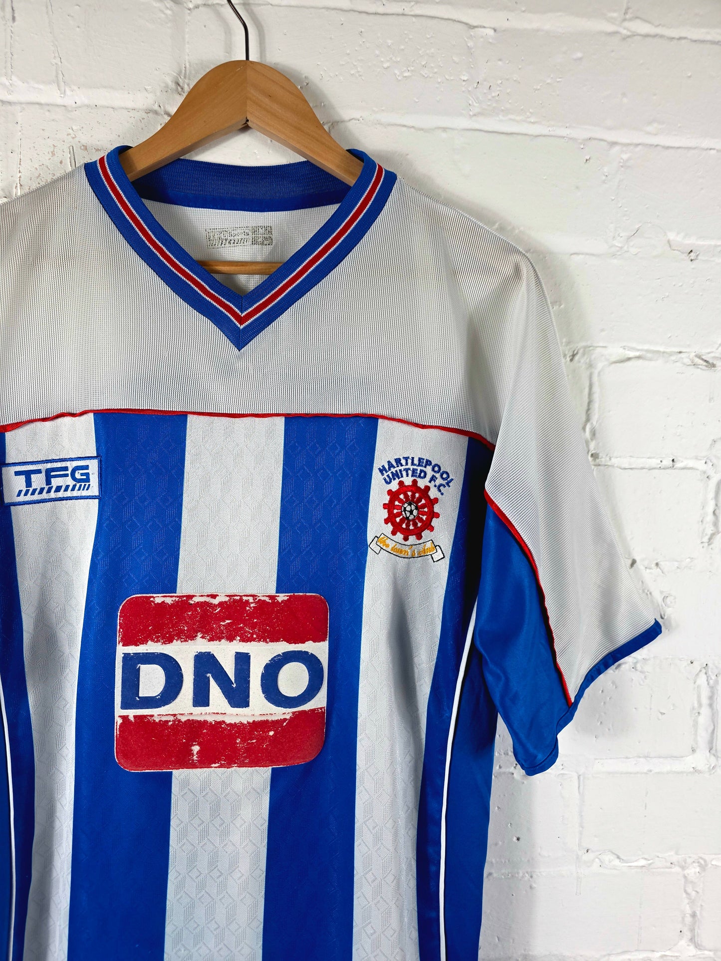 TFG Hartlepool United 2002/03 Home Shirt Medium