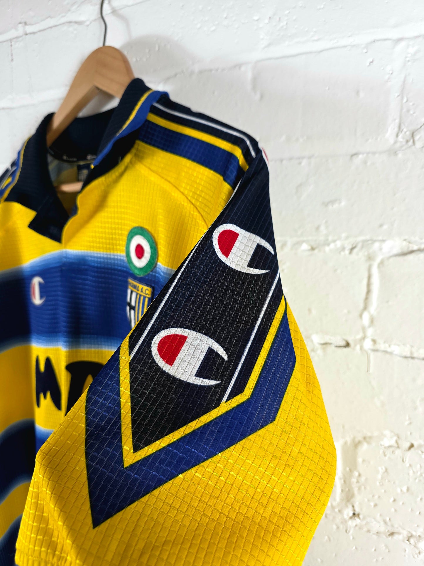 Champion Parma 1999/00 Home Shirt XL