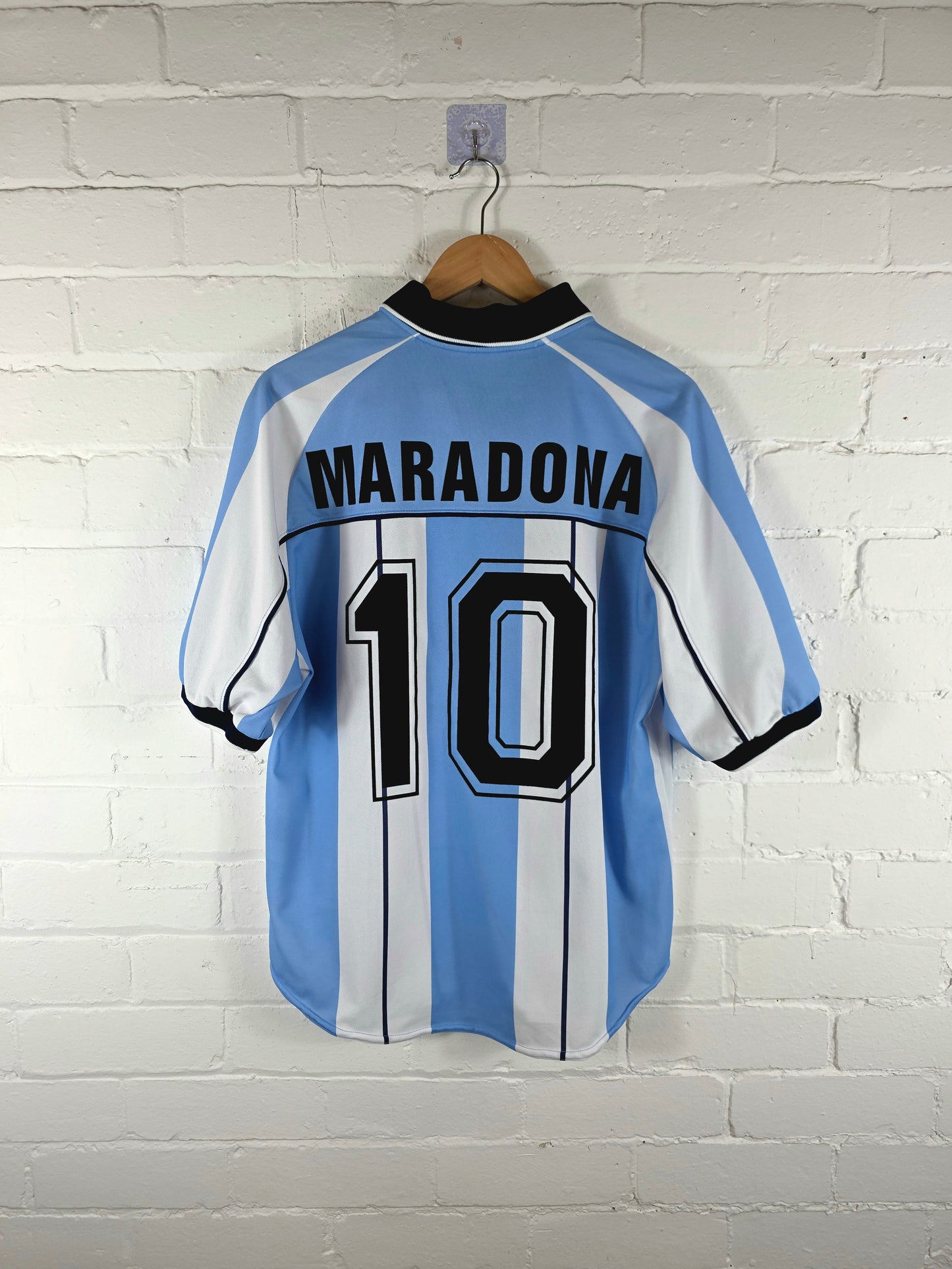 Reebok Argentina 2000/01 'Maradona 10' Home Shirt Medium