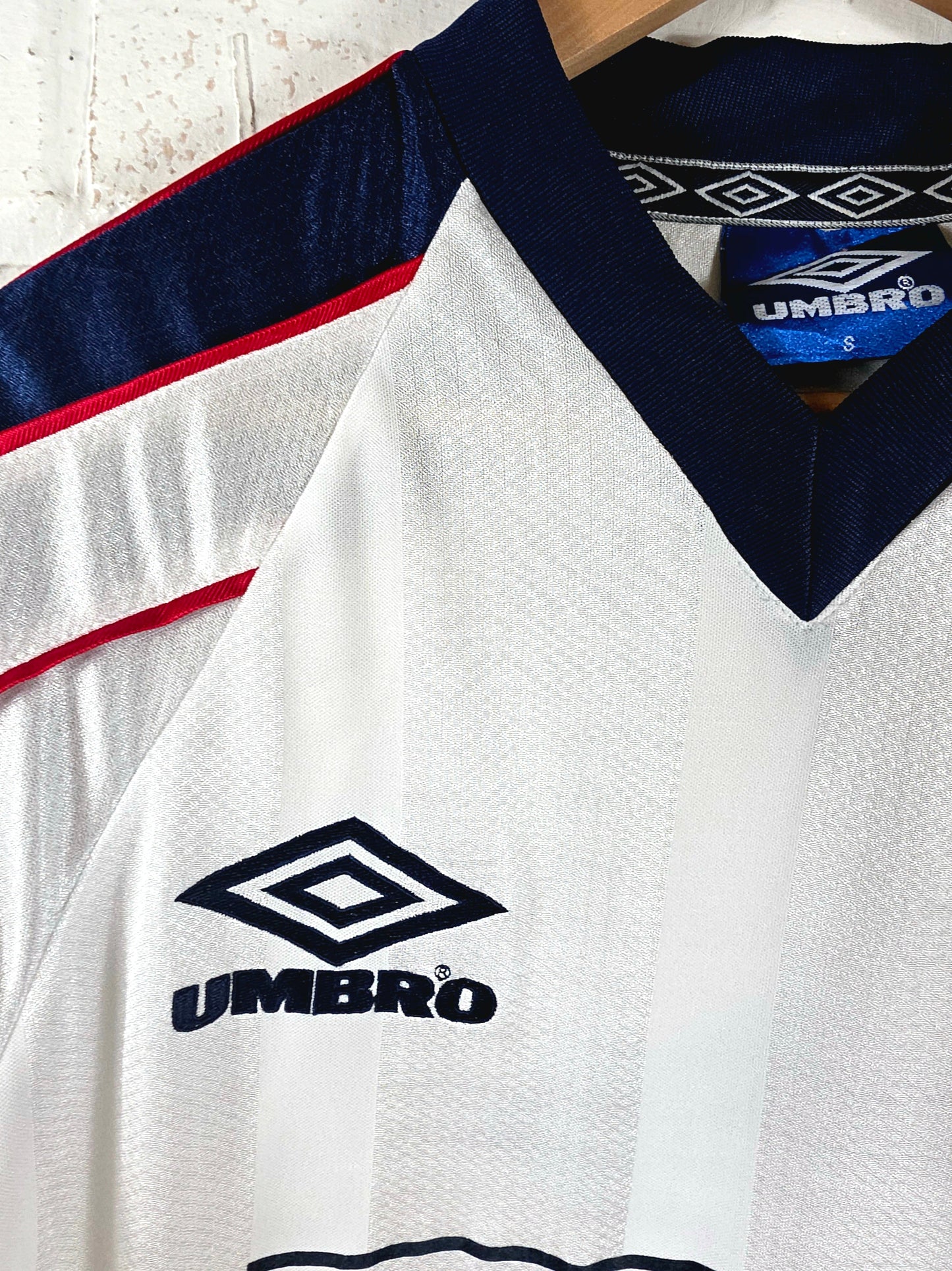 Umbro England 1998/99 Green Flag Training Shirt Small