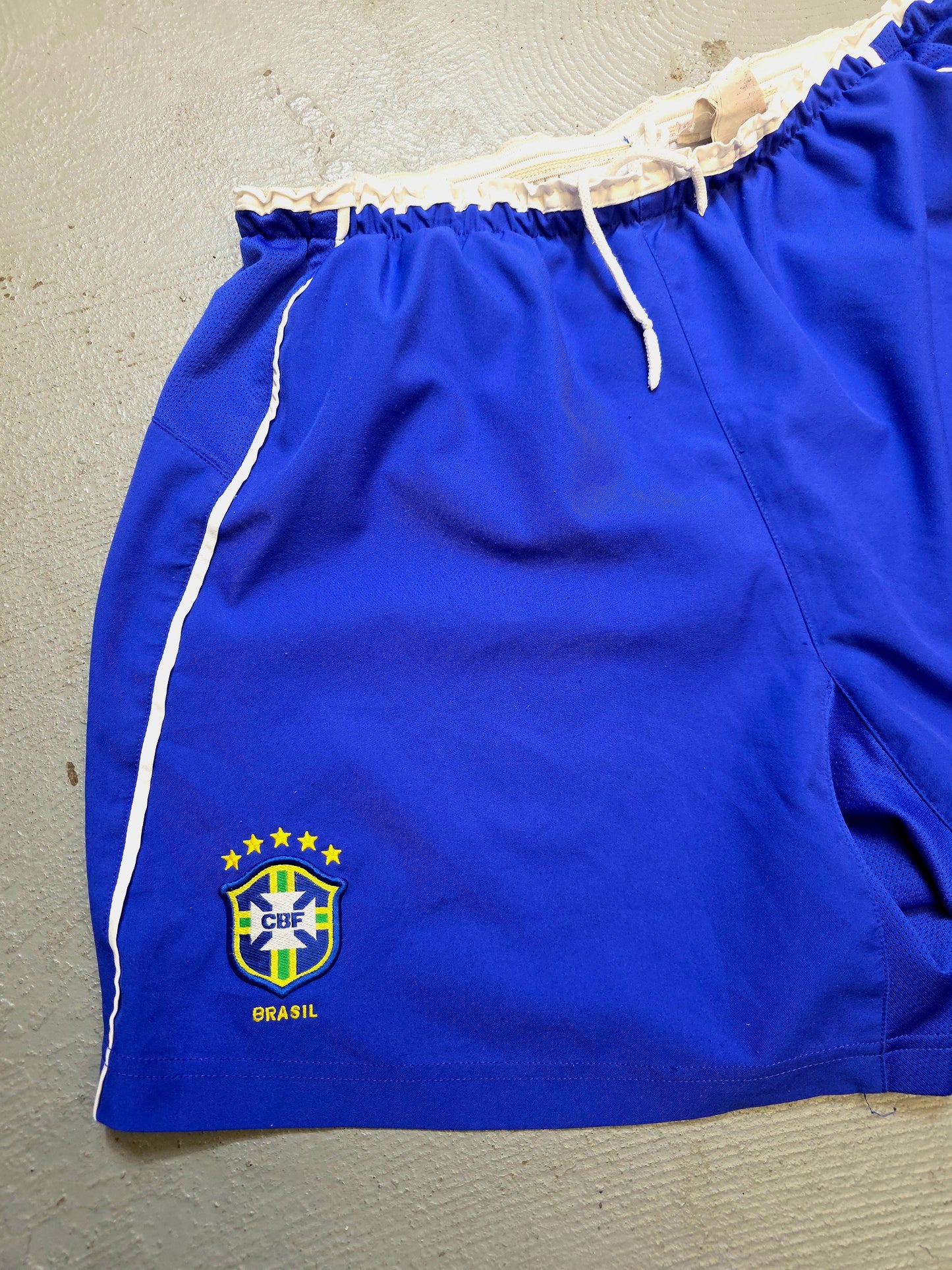 Nike Brazil 2002/04 Home Shorts Medium