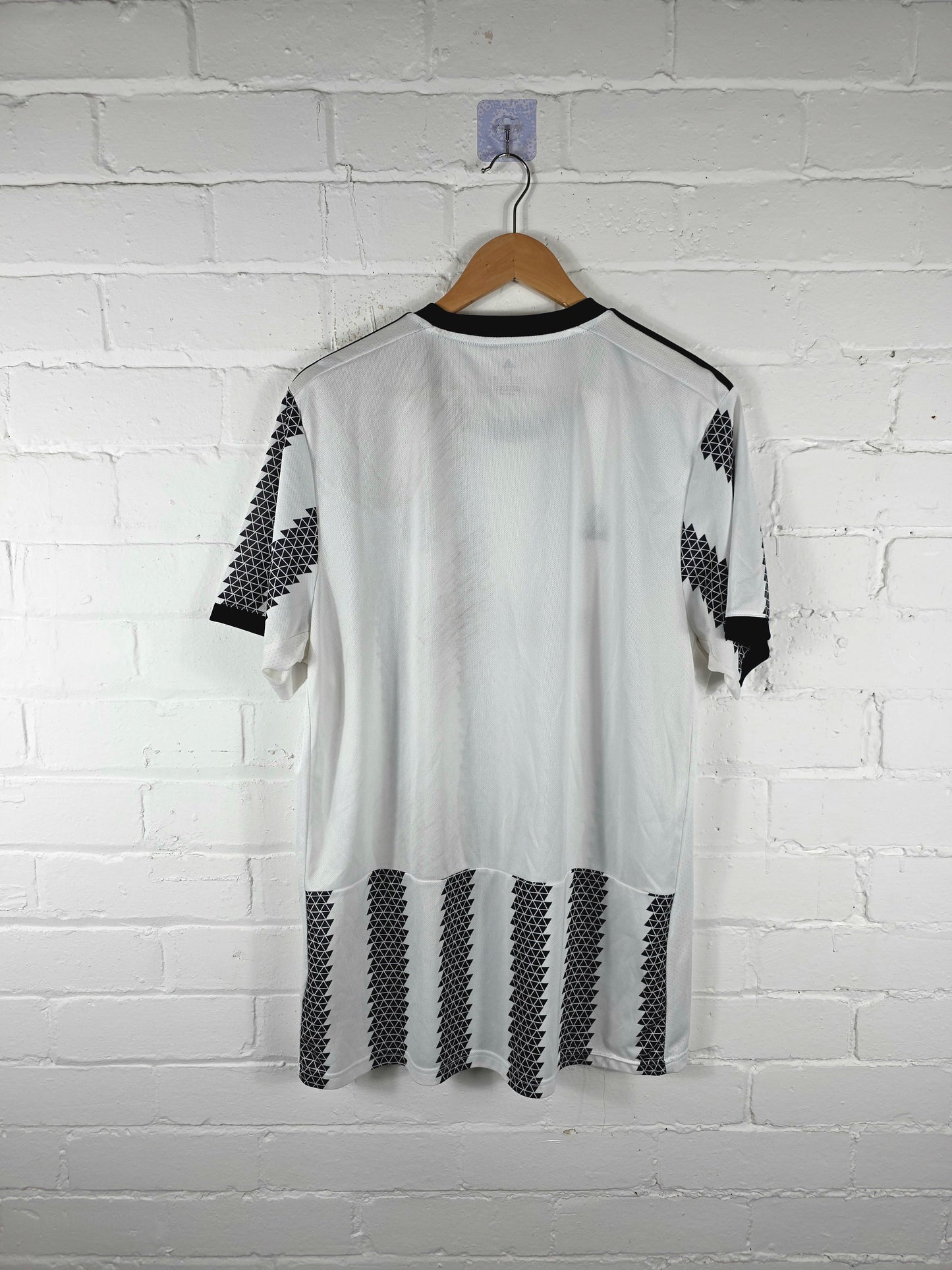 Adidas Juventus 2022/23 Home Shirt XL