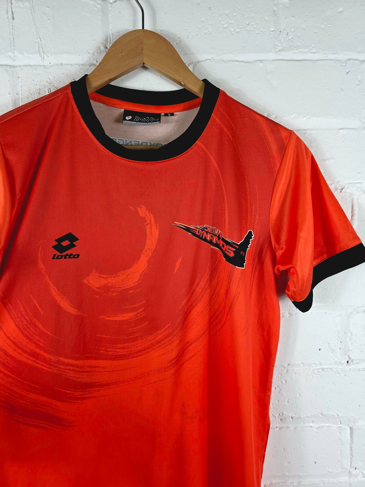 Lotto Delhi Dynamos 'Del Piero 10' 2014/15 Signed Home Shirt Small