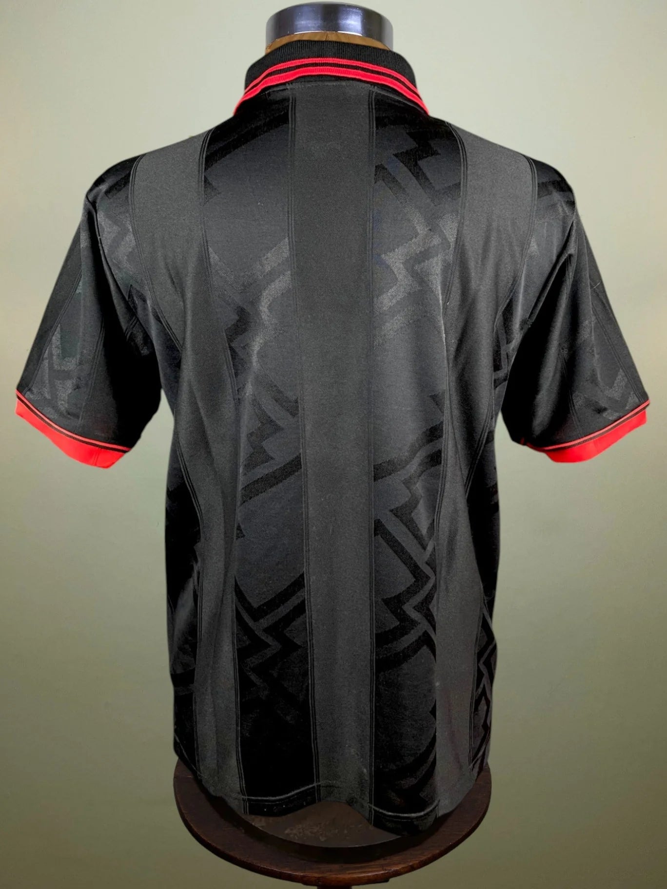 Store Shirt • AC Milan • 1996 • Lotto • Third • Size M • With Shorts