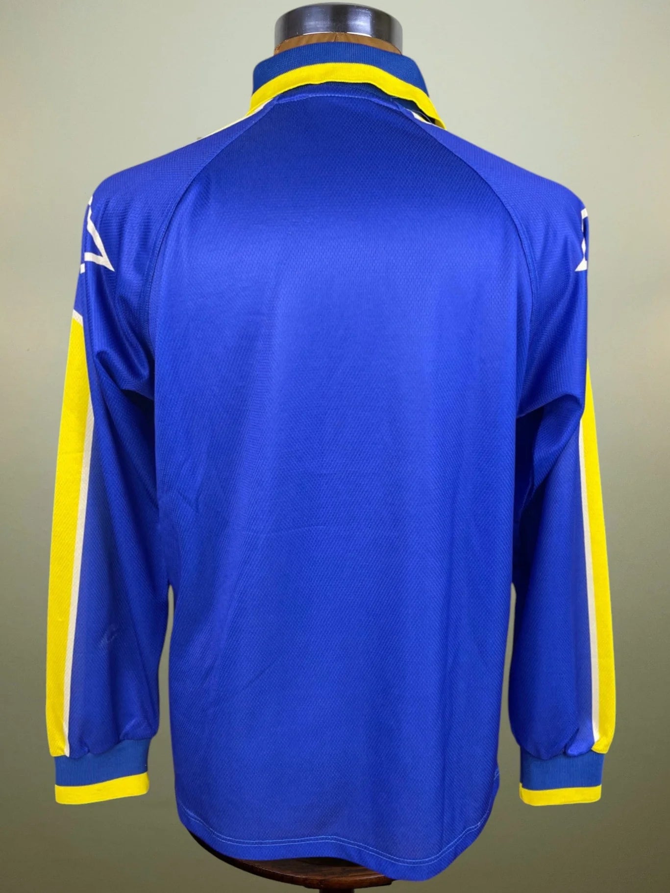 Store Shirt • Juventus • 1996 • Kappa • Away • Size L