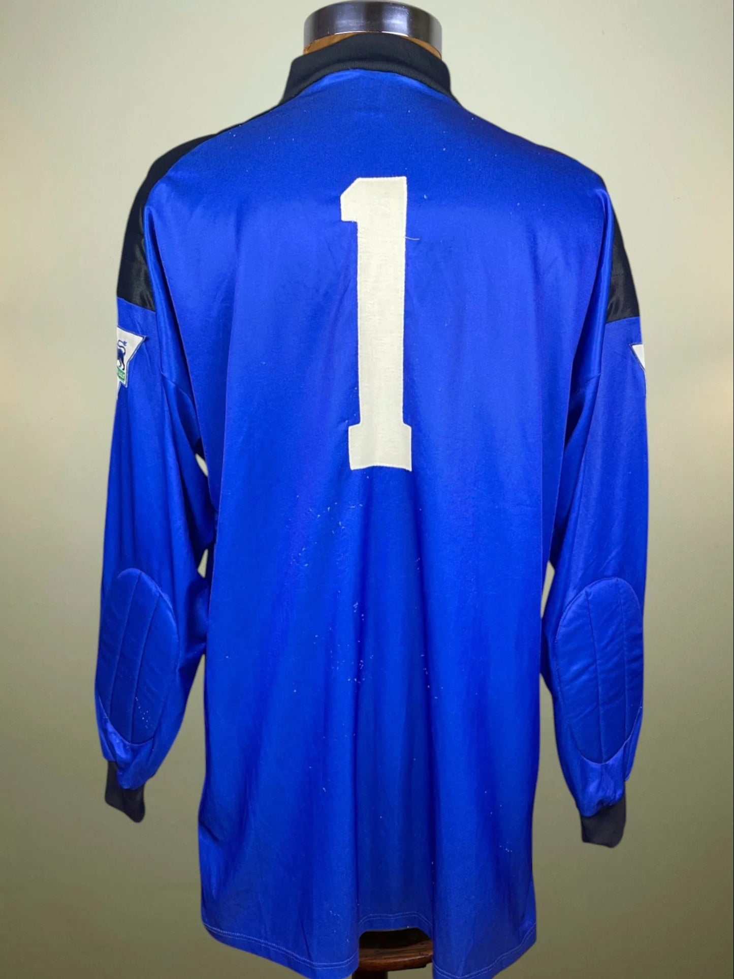 Match Shirt • Premier League Club • Arsenal • 1993 • Adidas • Keeper • #1 • David Seaman • Match Worn