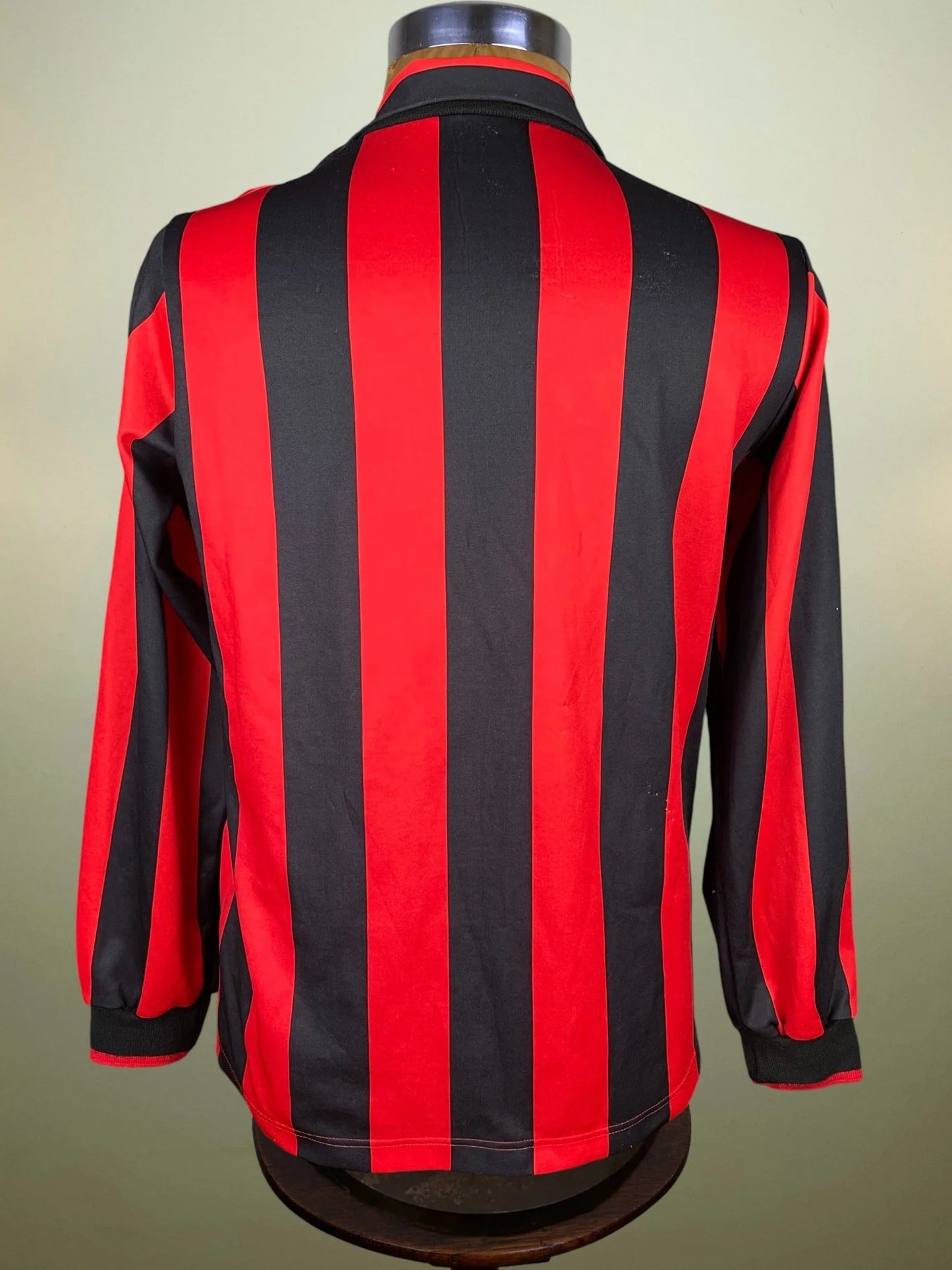 Store Shirt • AC Milan • 1990 • Adidas • Home • Size M
