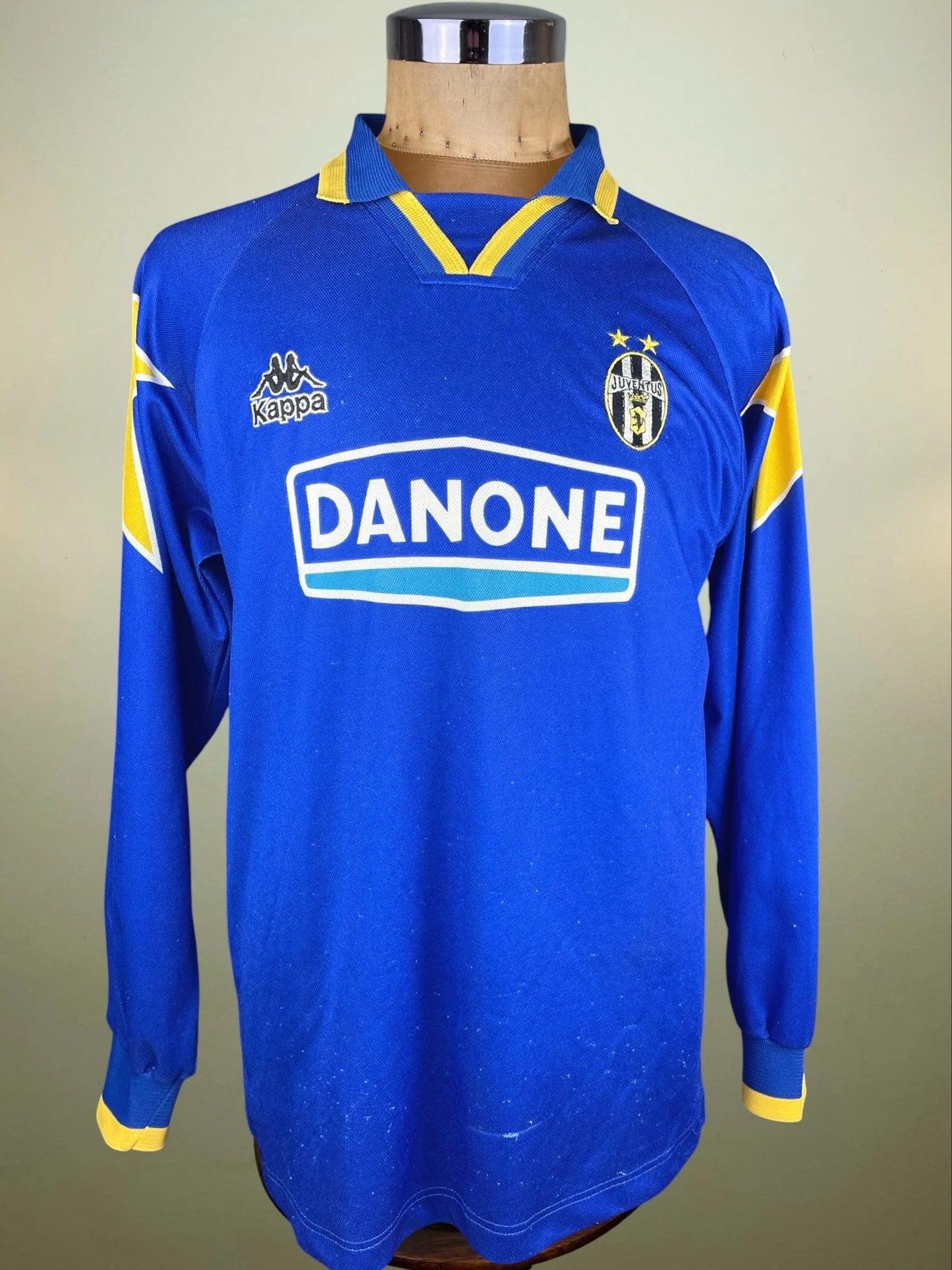 Store Shirt • Juventus • 1994 • Kappa • Away • Size XL