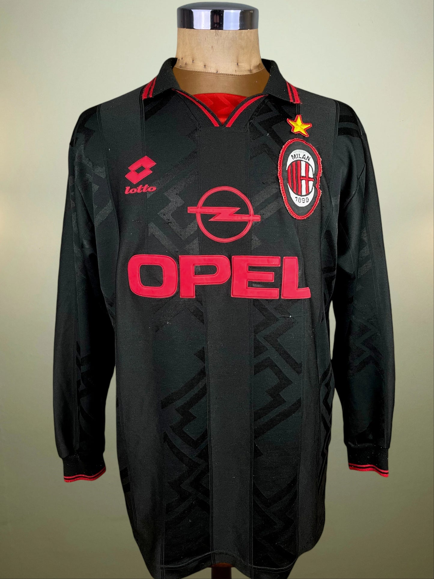 Store Shirt • AC Milan • 1996 • Lotto • Third • Size XL