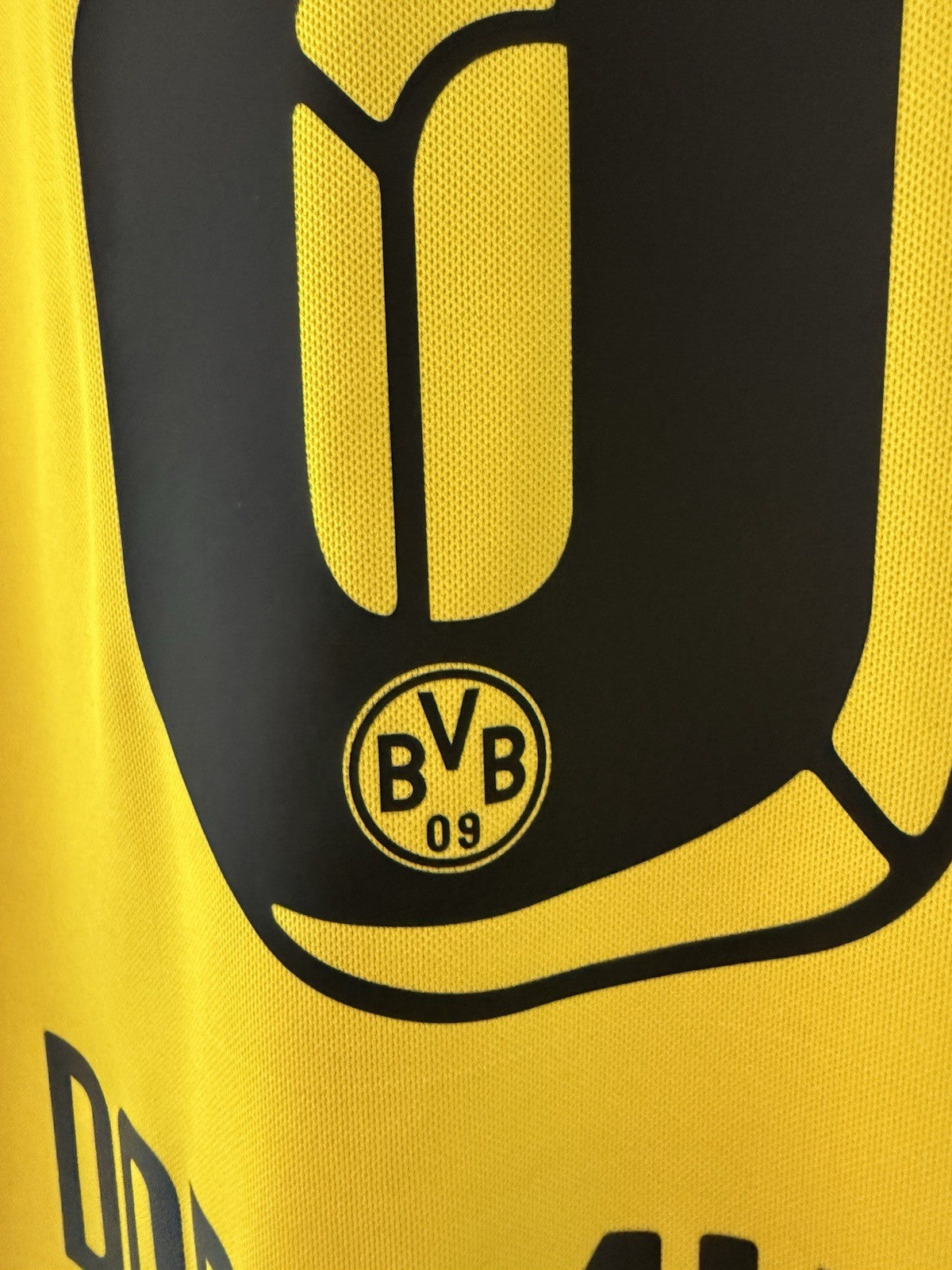 Borussia Dortmund Gundogan #8 2015/16 Large Home Excellent Condition 747991