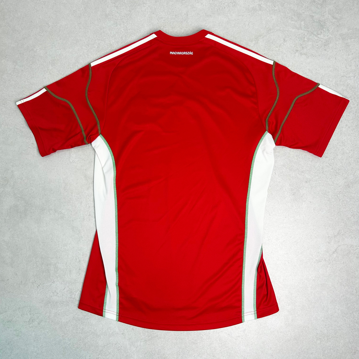 2010/12 Hungary Home Shirt Adidas (L)