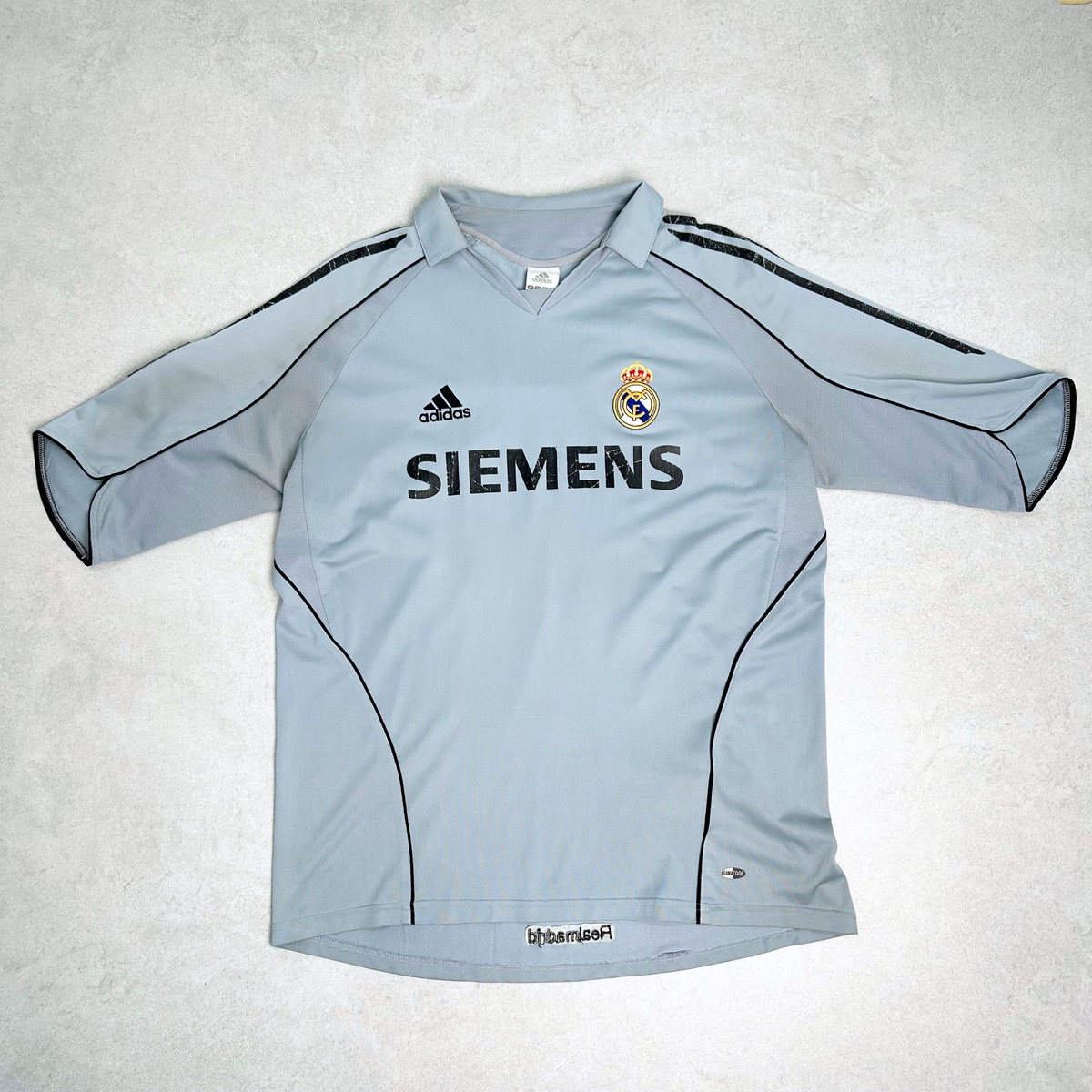 2005/06 Real Madrid Third Shirt Adidas Beckham (L)