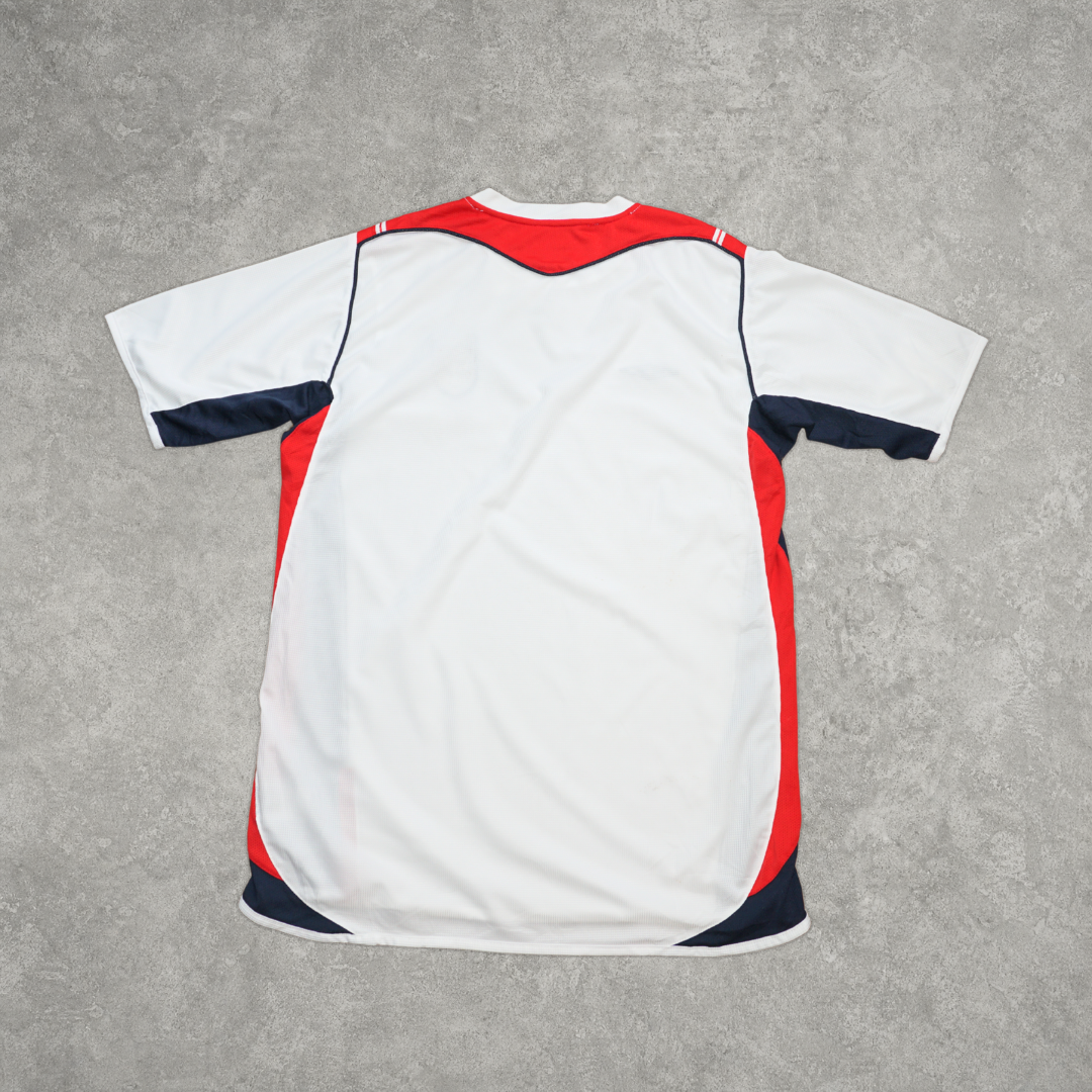 2000s England Training Shirt Umbro BNWT (M)
