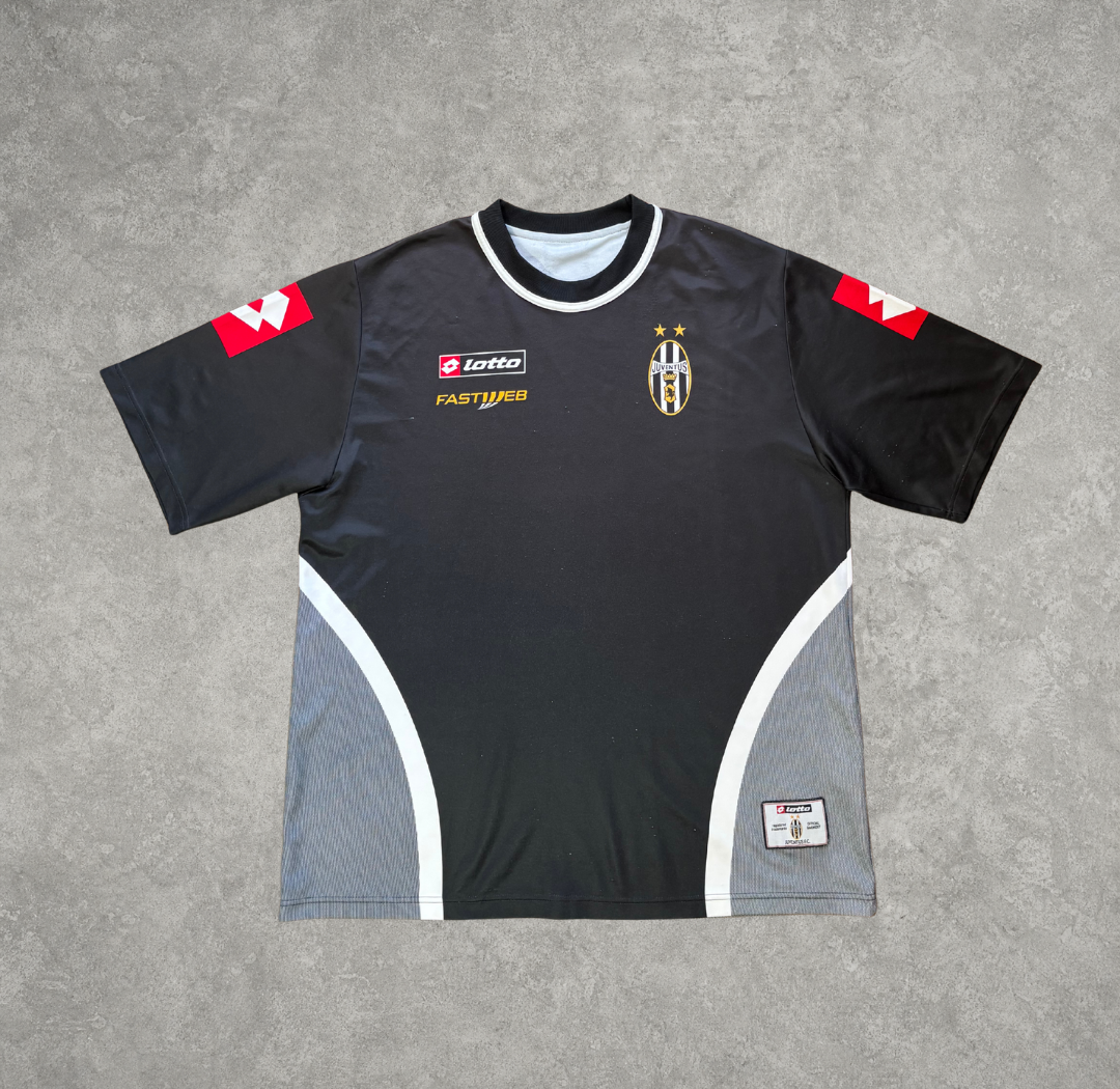 2001/02 Juventus Training Shirt Lotto (XL)