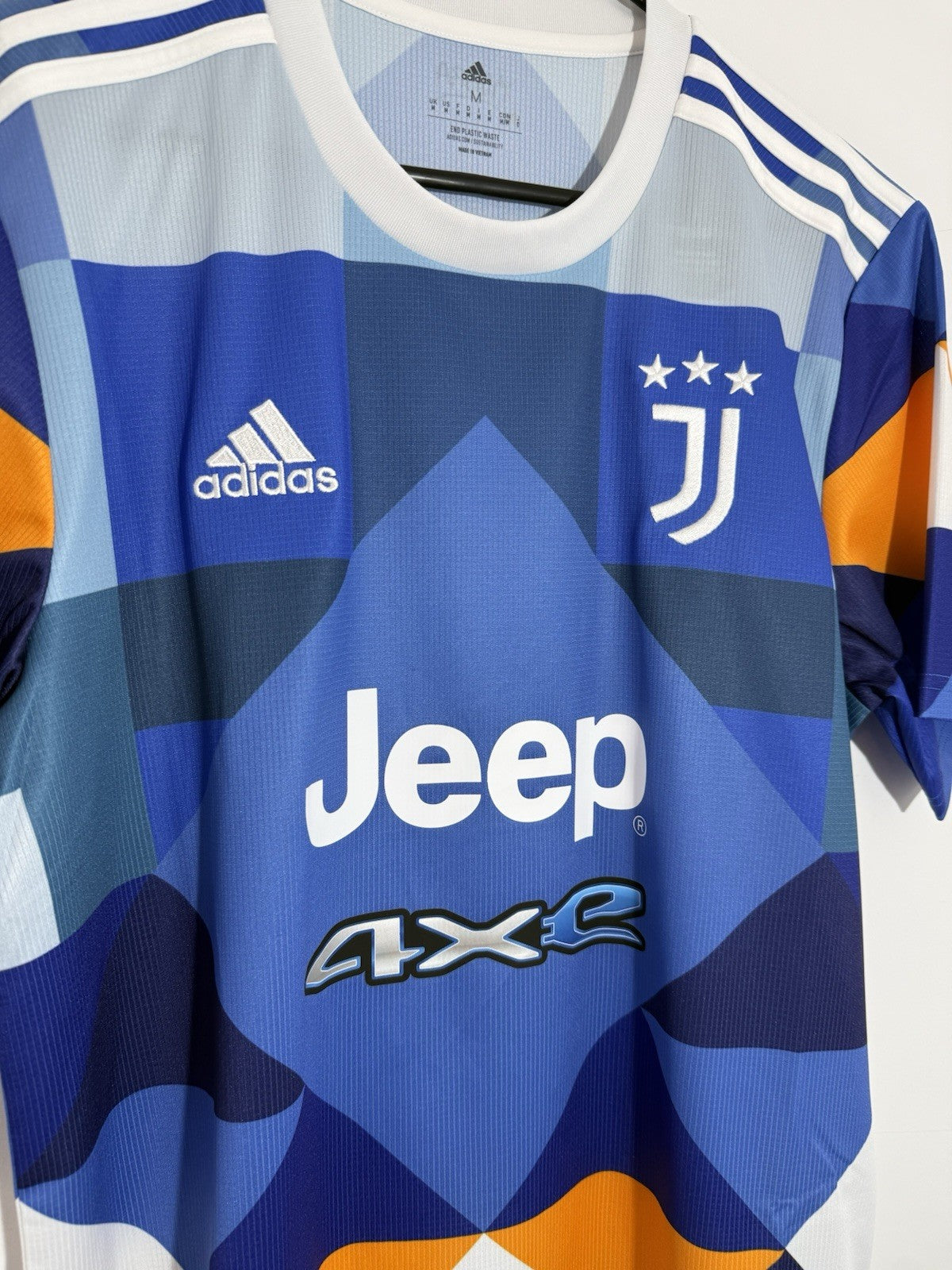 Juventus Chiellini #3 2021/22 Medium 4th Shirt Adidas BNWT HM6516