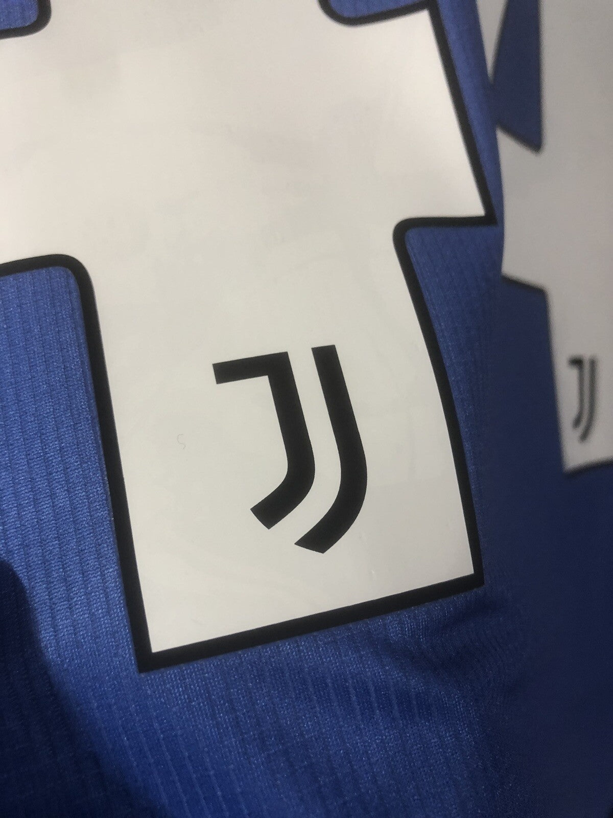 Juventus Kulusevski #44 2021/22 Medium 4th Shirt BNWT HM6516