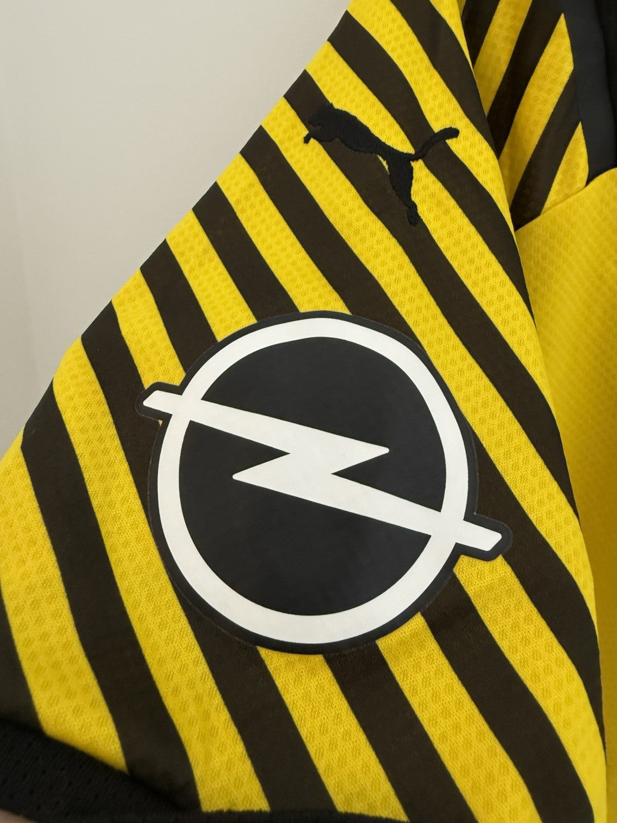 Borussia Dortmund Guerreiro #13 2021/22 Large Home Very Good Condition 759036-01