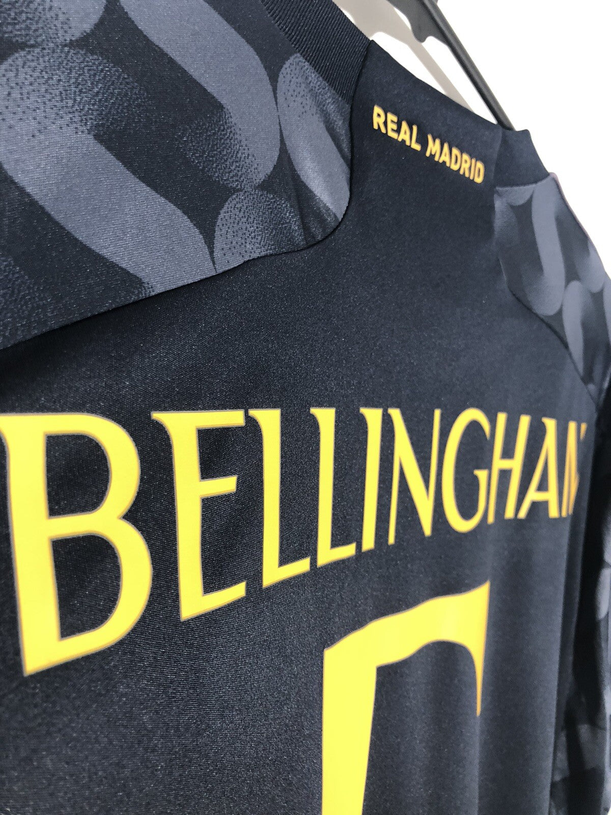 Real Madrid Bellingham #5 2023/24 Large Away Shirt BNWT IJ5901