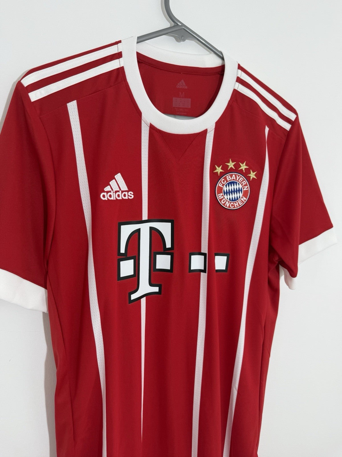 Bayern Munich Martinez #8 2017/18 Medium Home Shirt Adidas BNWT AZ7961