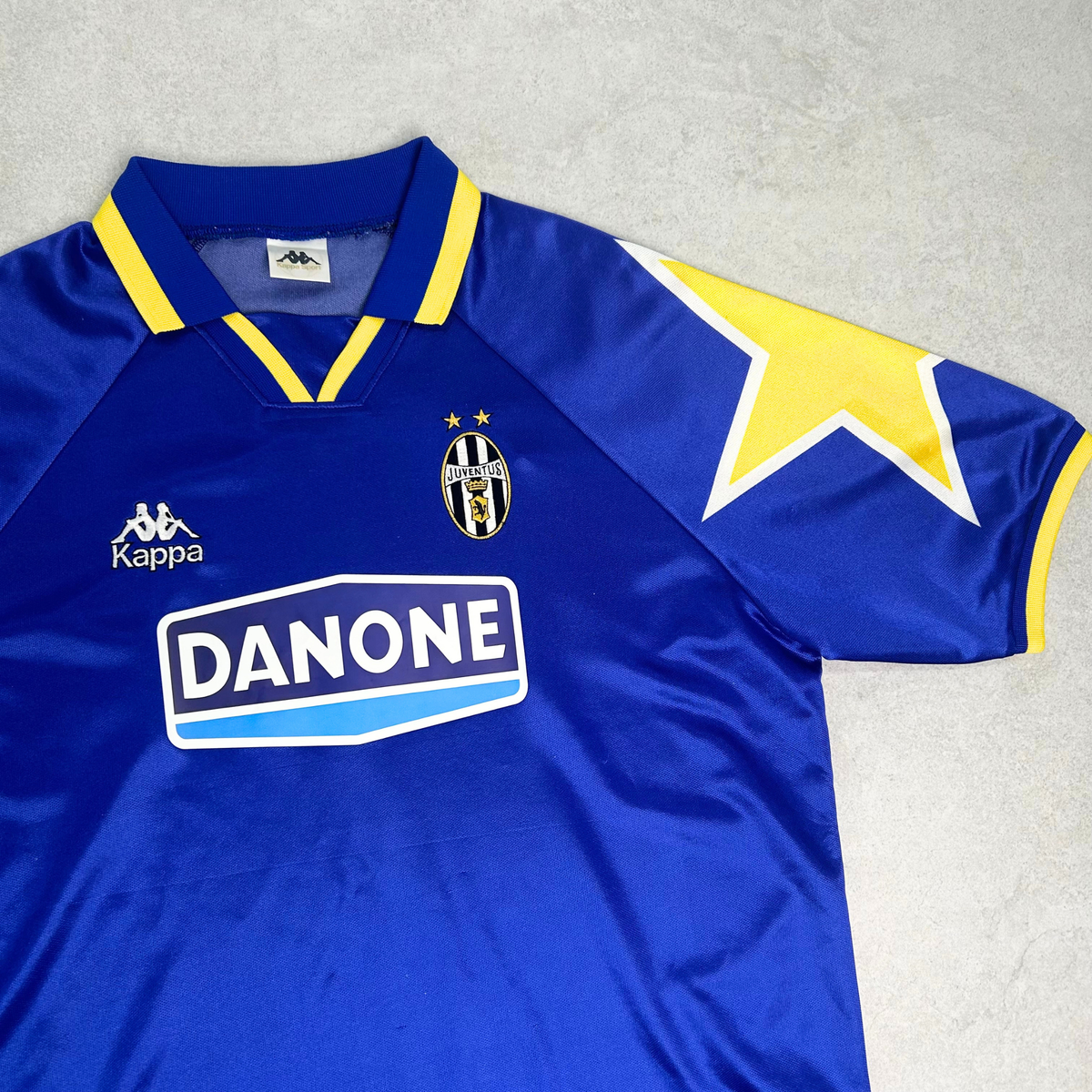 1994/95 Juventus Away Shirt Kappa (XL)