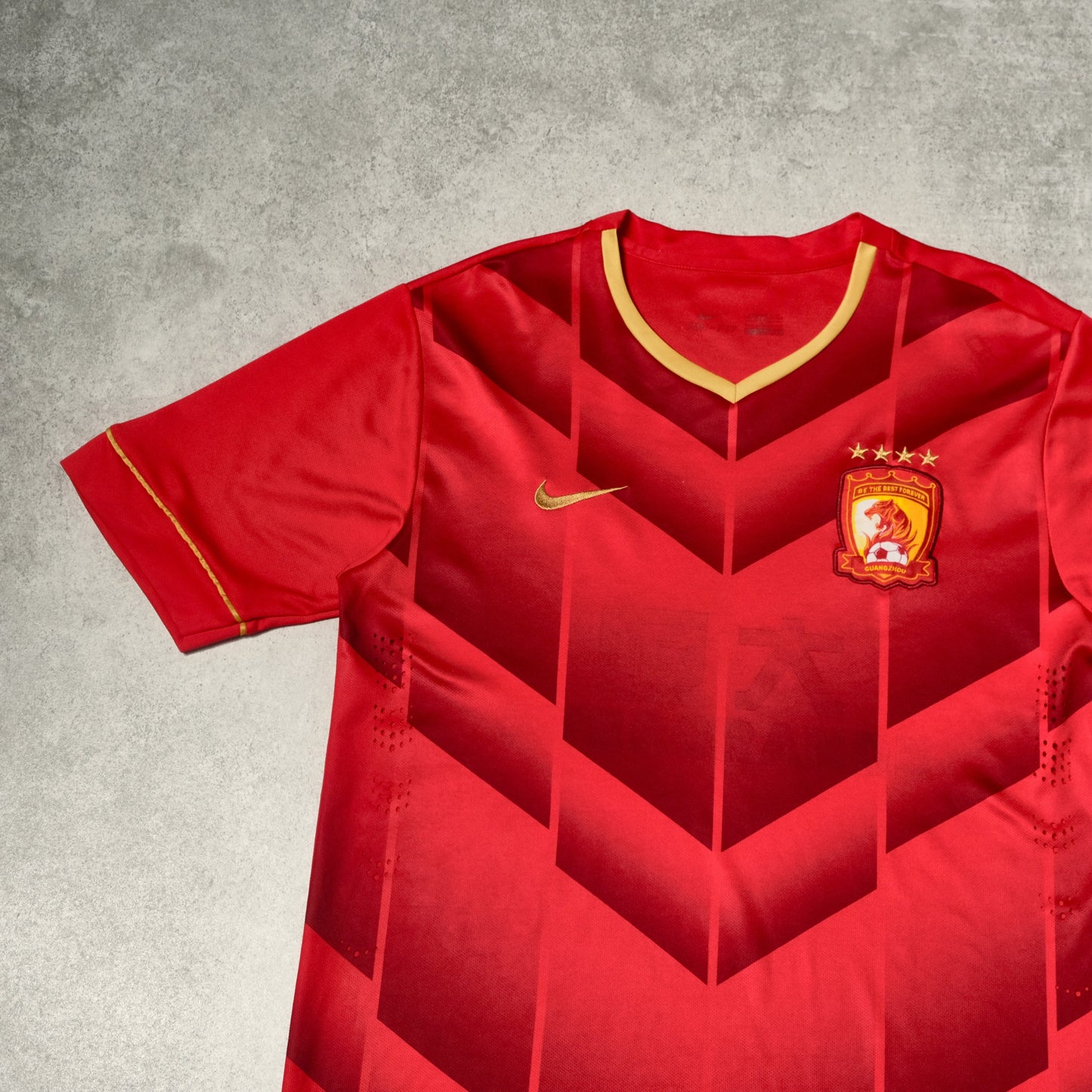 2015/16 Guangzhou Evergrande (China) Home Shirt Nike (M)