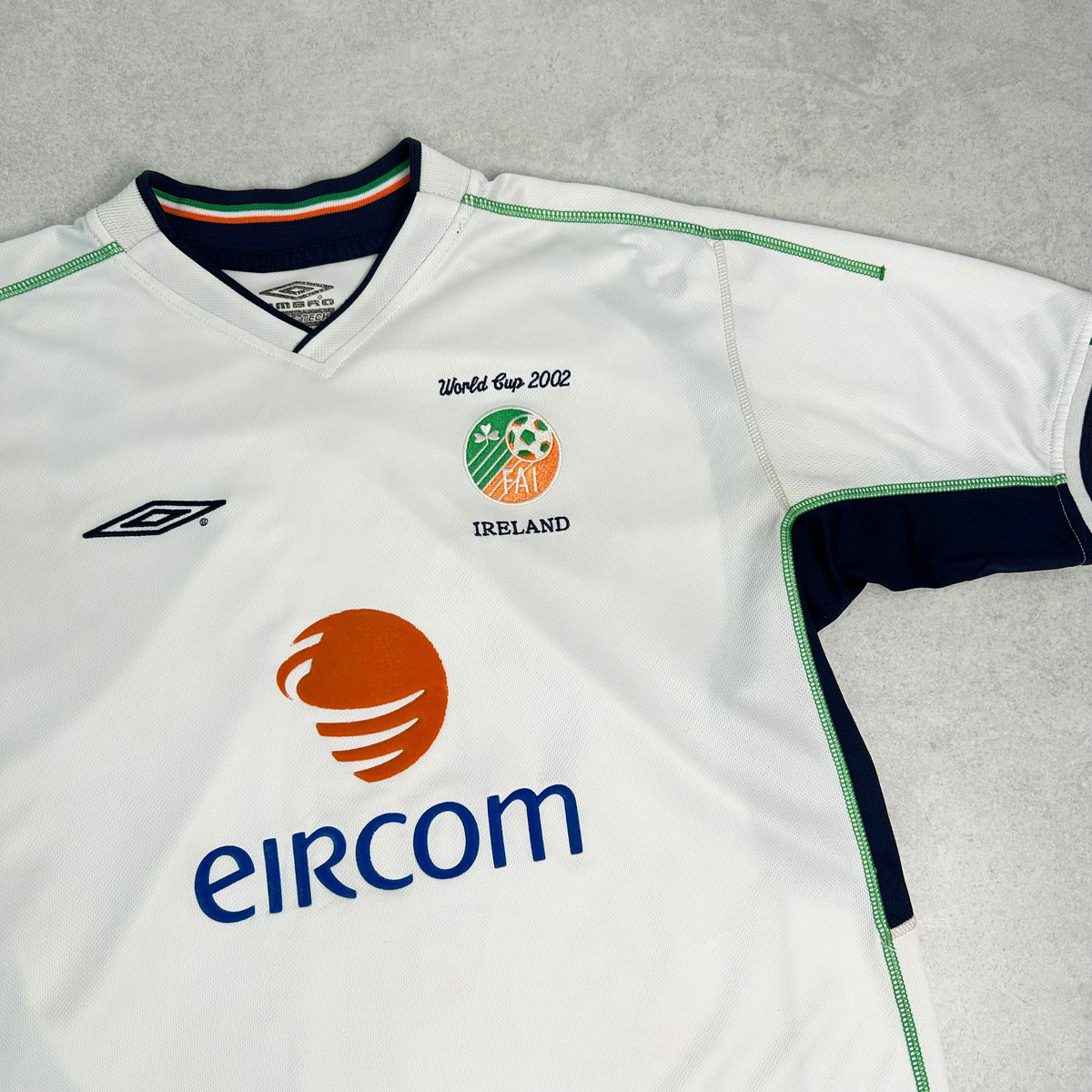 2002/03 Ireland Away Shirt Umbro (M/L)