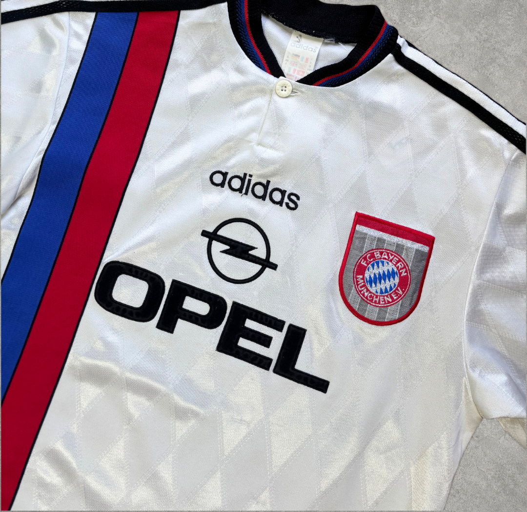 1996/97 Bayern Munich Away Shirt Adidas (S/M)