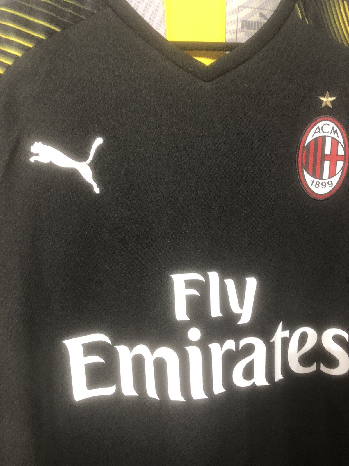 AC Milan Donnarumma #99 2019/20 Large Away Goalkeeper Shirt BNWT 756409-05
