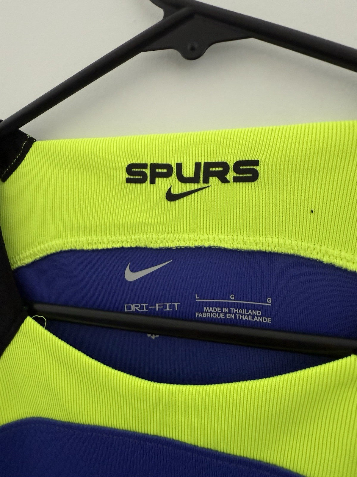 Tottenham Hotspur Sarr #29 2022/23 Large Away Excellent Condition DM1837-431