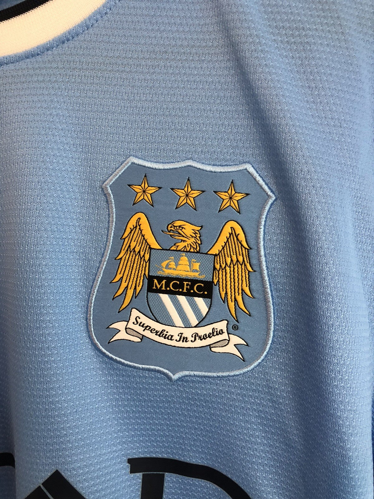 Man City Fernandinho #25 2013/14 Medium Home Excellent Condition 574863-489