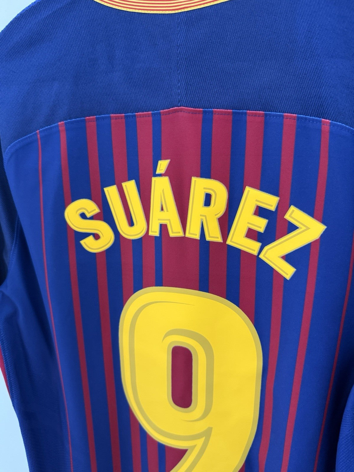 Barcelona Suarez #9 2017/18 Small Aeroswift Home Excellent Condition 847190-456