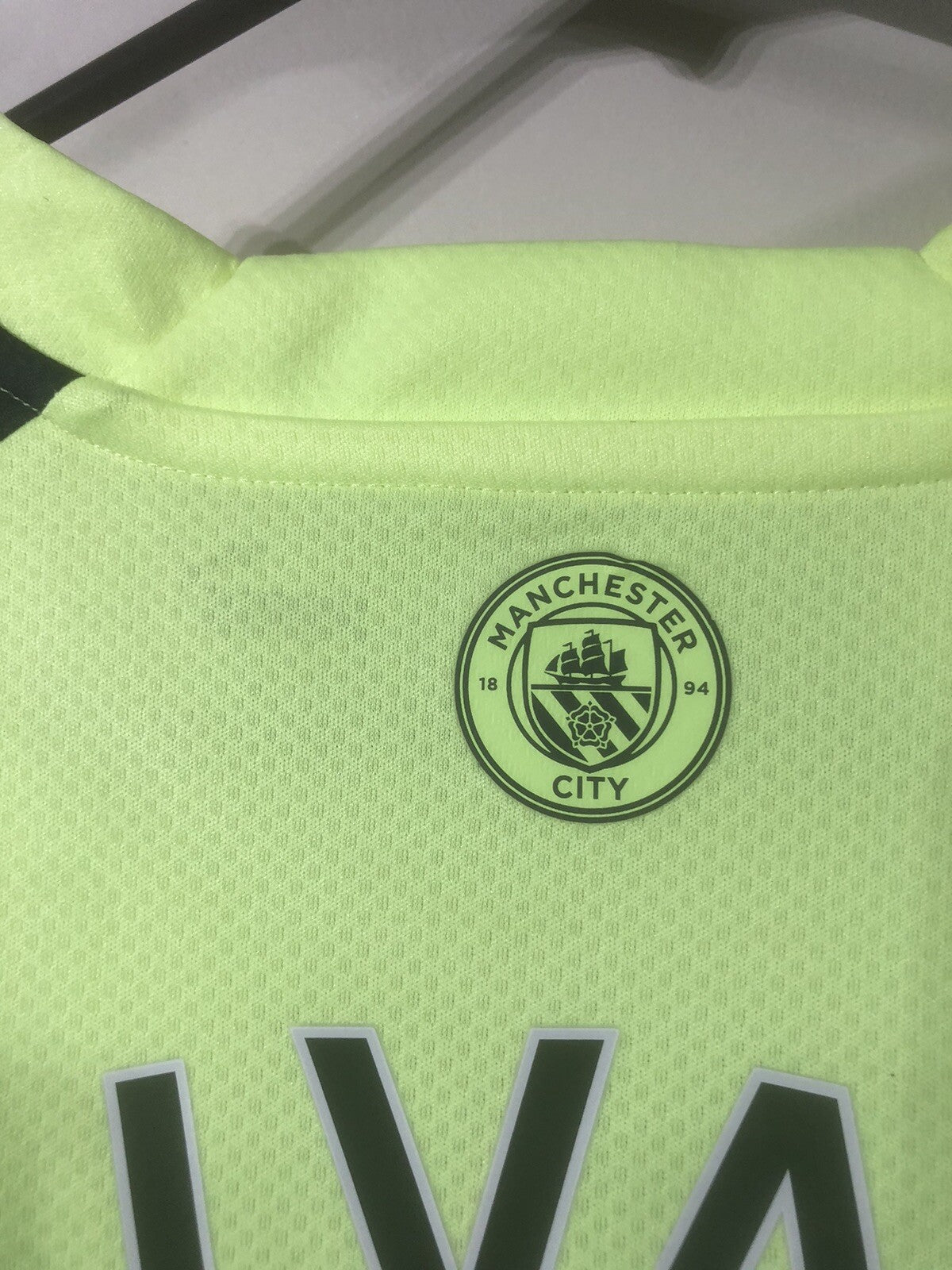 Manchester City J Alvarez #19 2022/23 Large 3rd Excellent Condition 765734-03