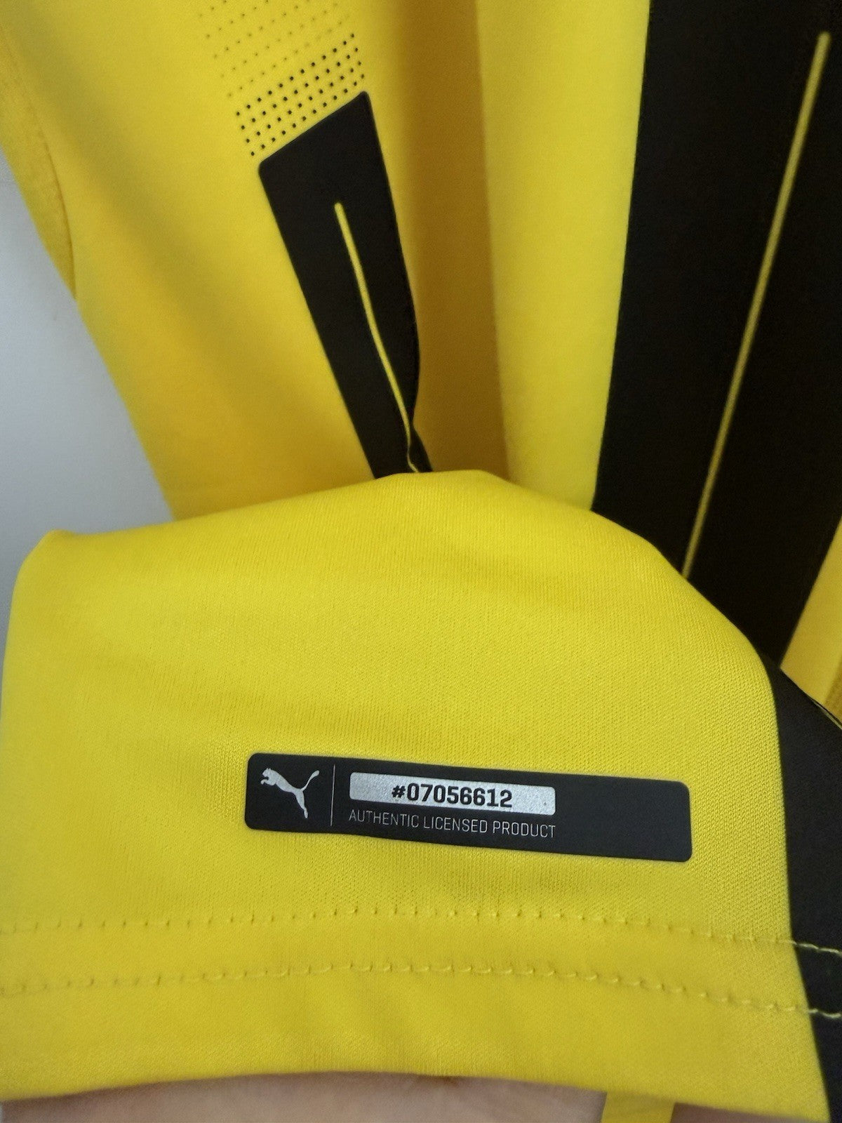 Borussia Dortmund Pulisic #22 2016/17 Medium Home Excellent Condition 749821