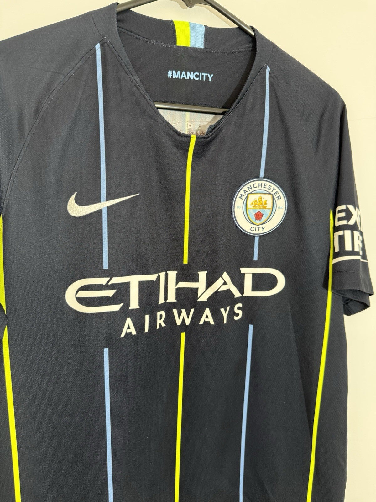 Manchester City Kompany #4 2018/19 Medium Away Excellent Condition 919002-476