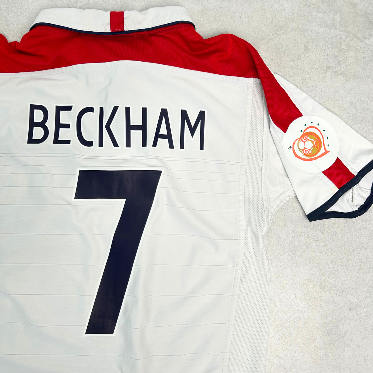 2004/05 England Home Shirt Umbro Beckham (S/M)