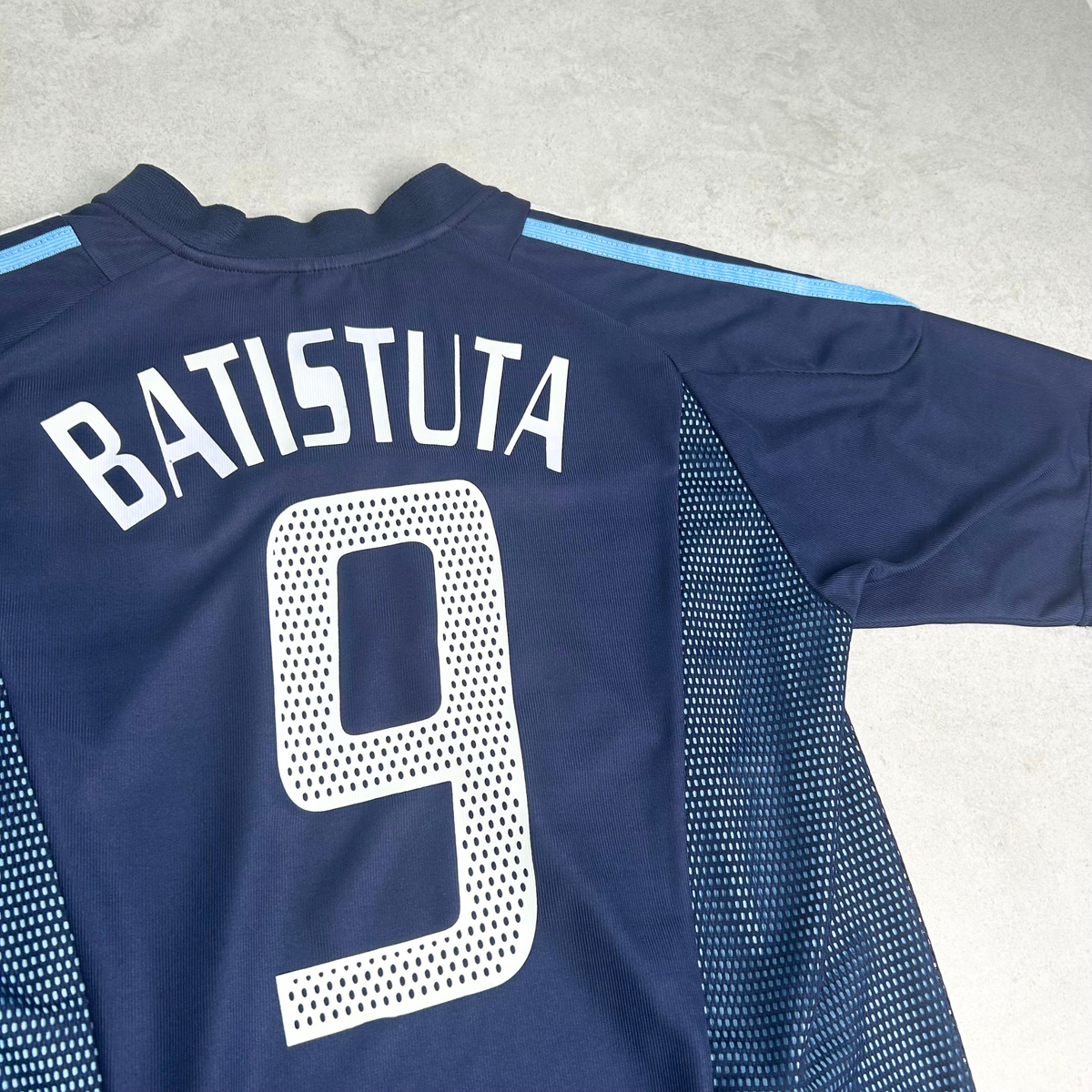 2002/04 Argentina Away Shirt Adidas Batistuta (M/L)