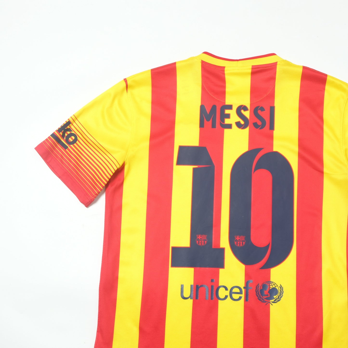 2013/14 Barcelona Away Shirt Nike Messi (M/L)