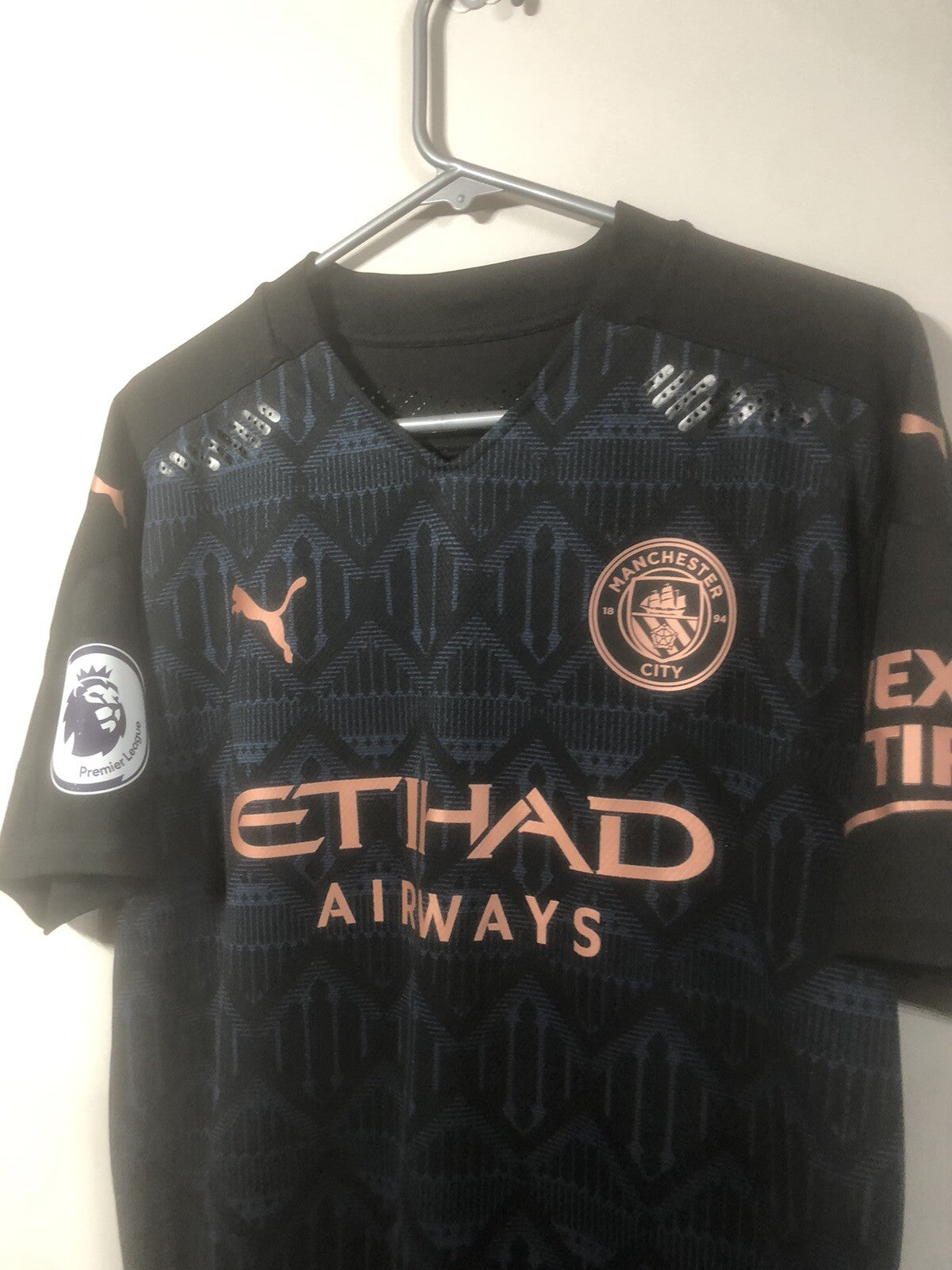 Manchester City Gundogan #8 2020/21 Large Authentic Away Excellent Condition
