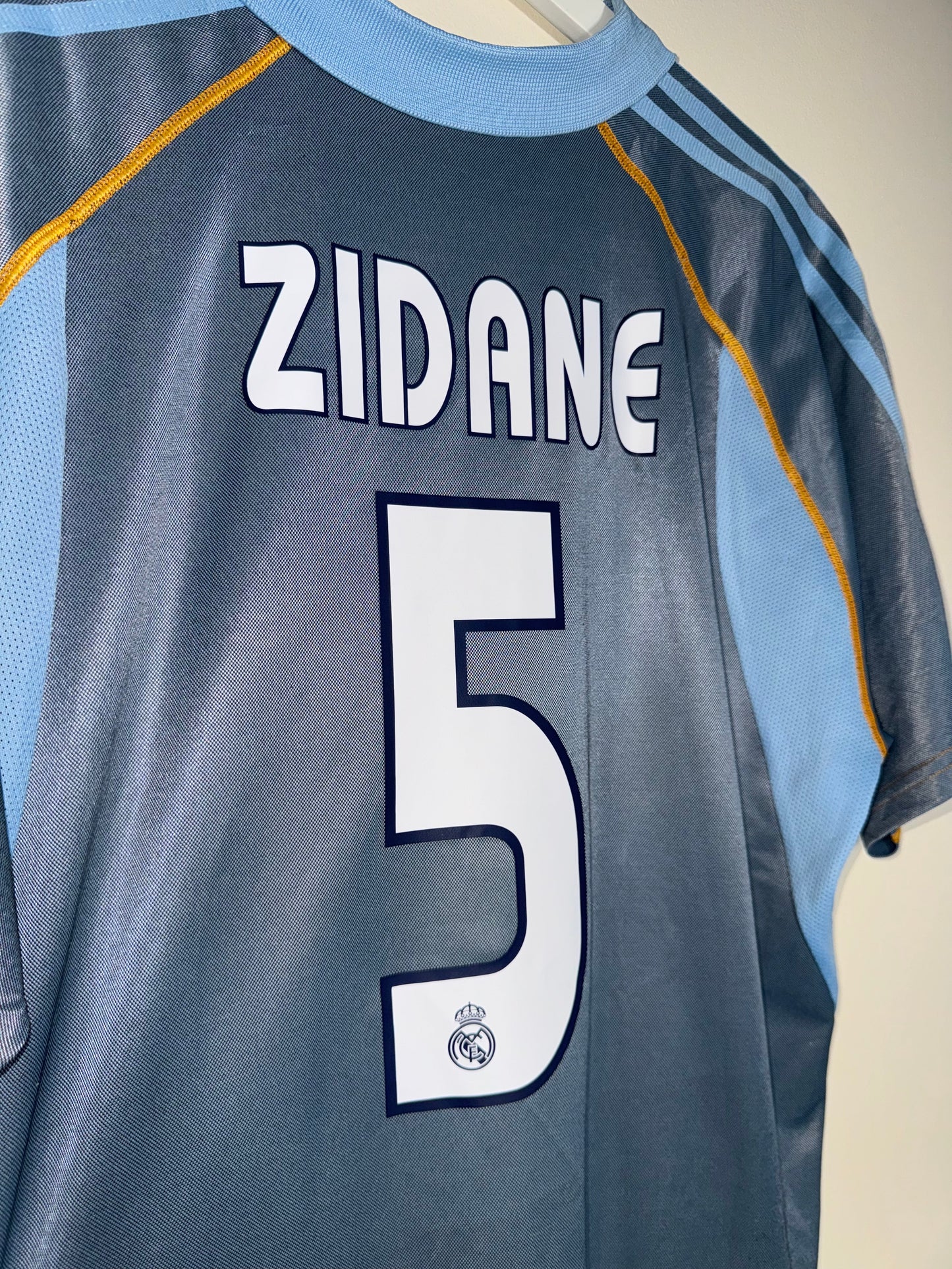 Real Madrid 2003/04 Third Football Shirt *ZIDANE* L (8.5/10)