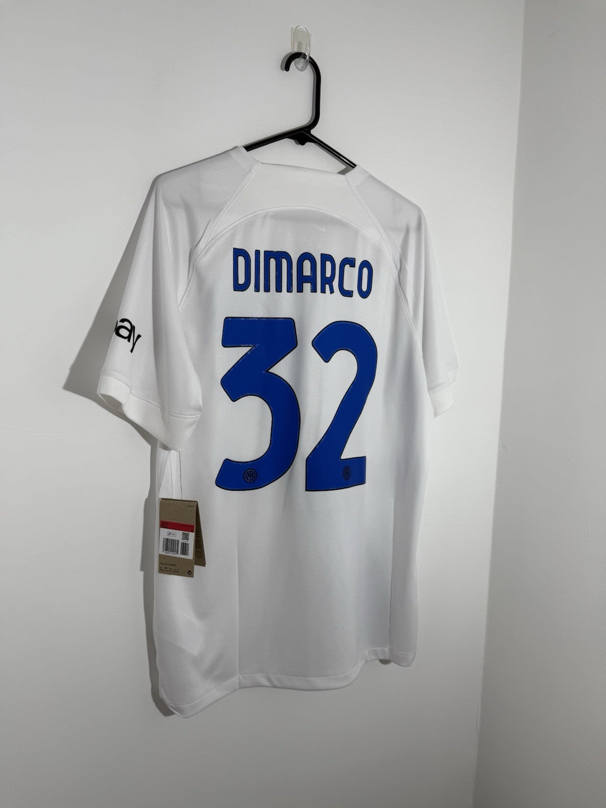 Inter Milan Dimarco #32 2023/24 Large Away Shirt BNWT DX2688-101