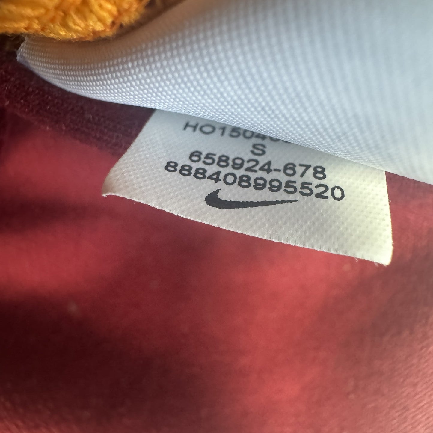 AS Roma 2015/2016 Home Football Shirt  Small