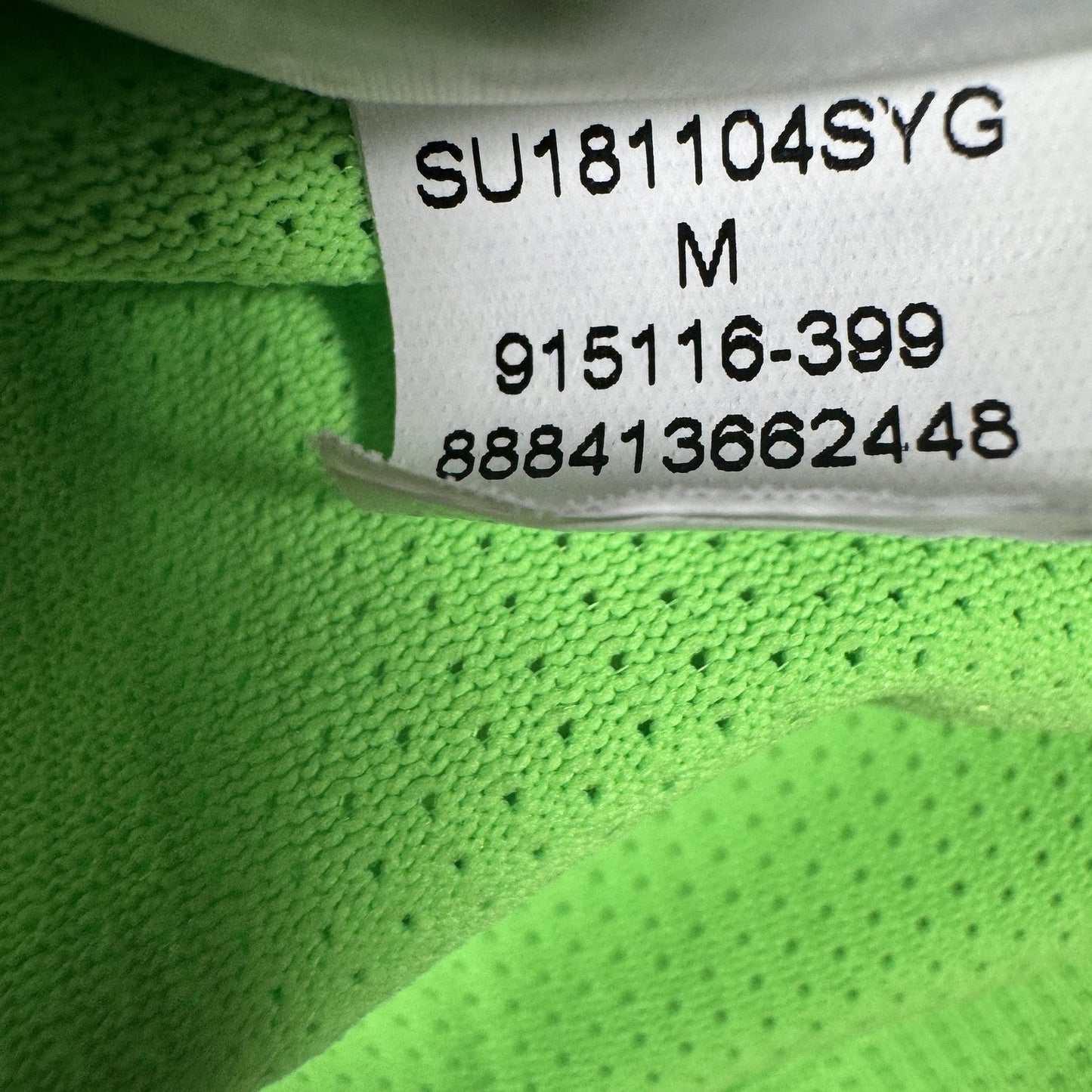 Chelsea 2018/2019 Long Sleeve Goalkeeper Football Shirt Medium