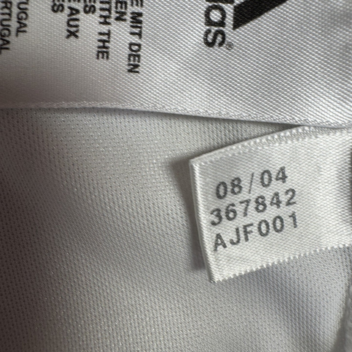 Real Madrid 2004/2005 Home Football Shirt  Medium