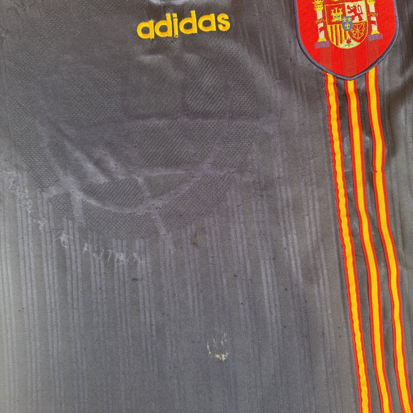 Spain 1996/1997/1998 Away Football Shirt  Medium