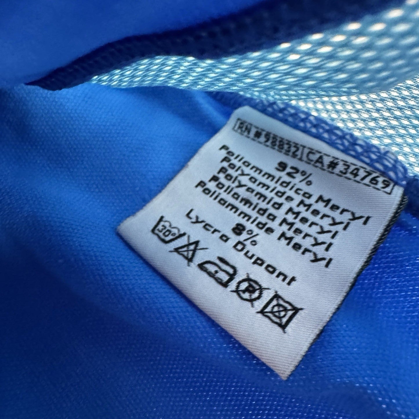Italy 2002/2003/2004 Home Football Shirt  Large