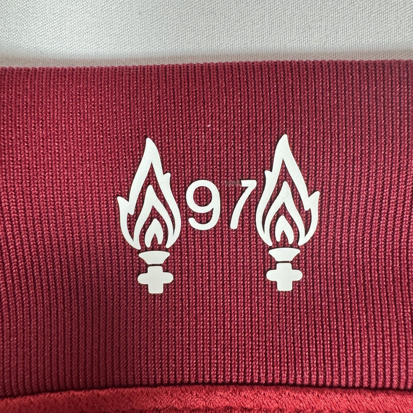 Liverpool 2022/2023 Home Football Shirt  Large