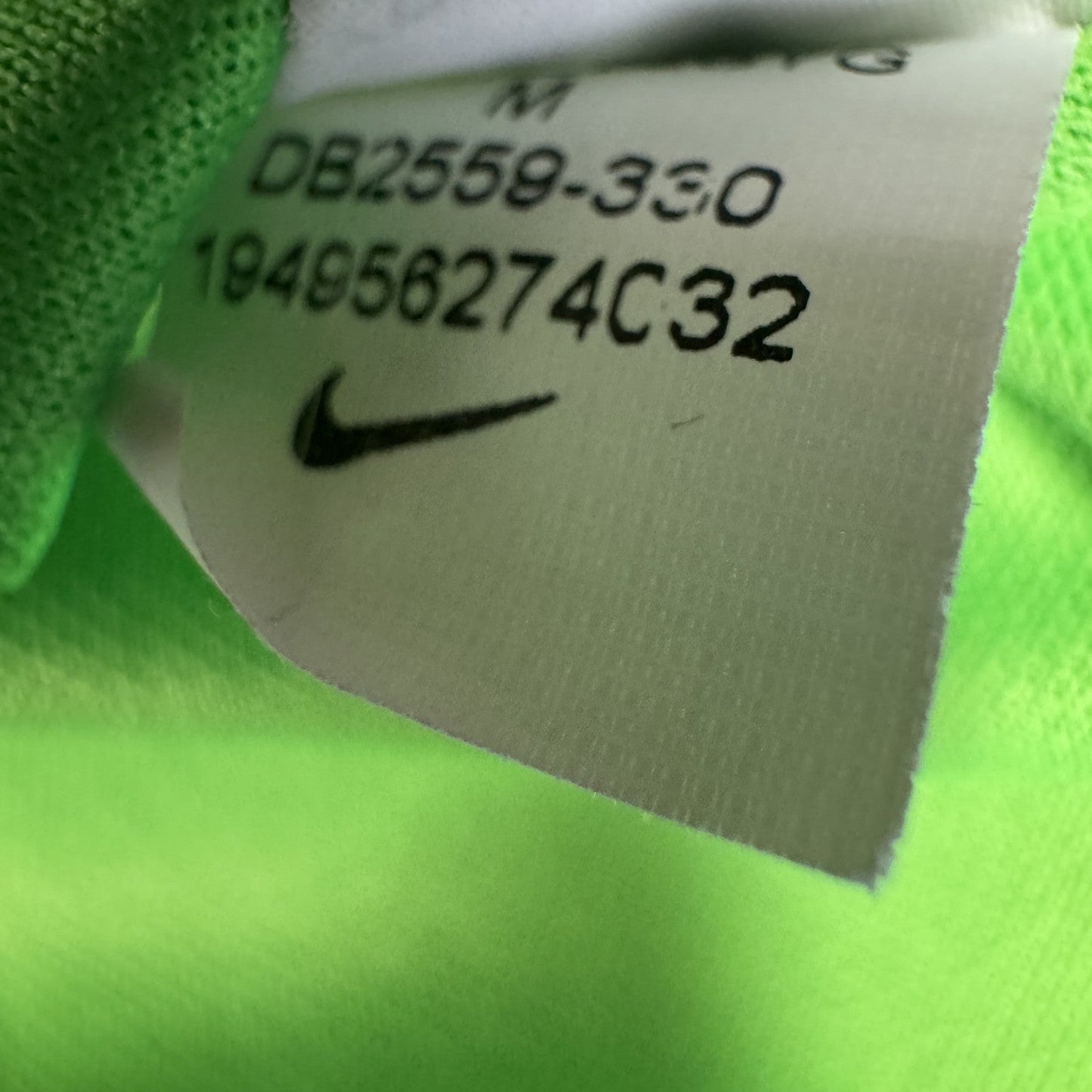 Liverpool 2021/2022 Goalkeeper Football Shirt  Medium